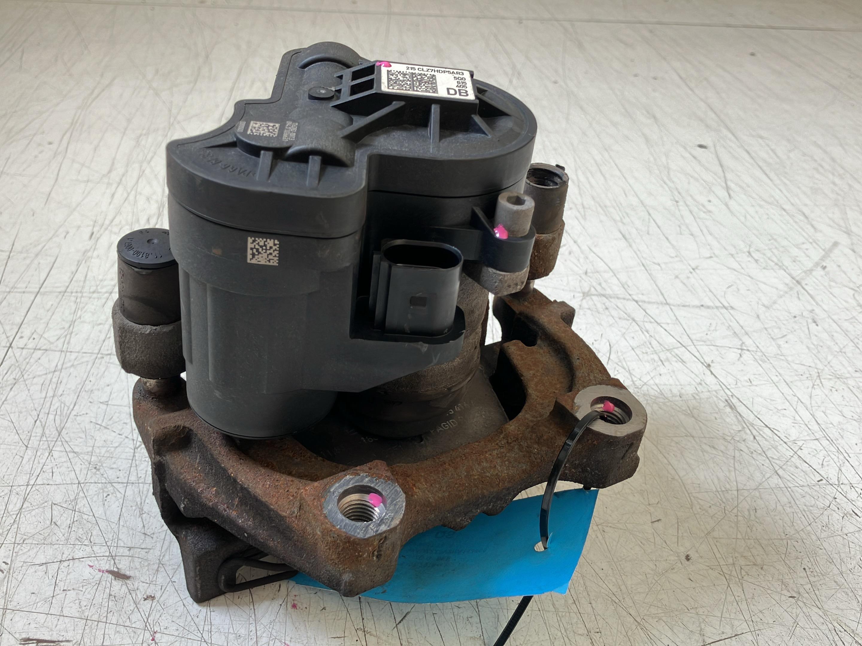 Bremssattel links hinten AUDI A3 Sportback (8V) 1.0 TFSI  85 kW  115 PS (07.2016-> )