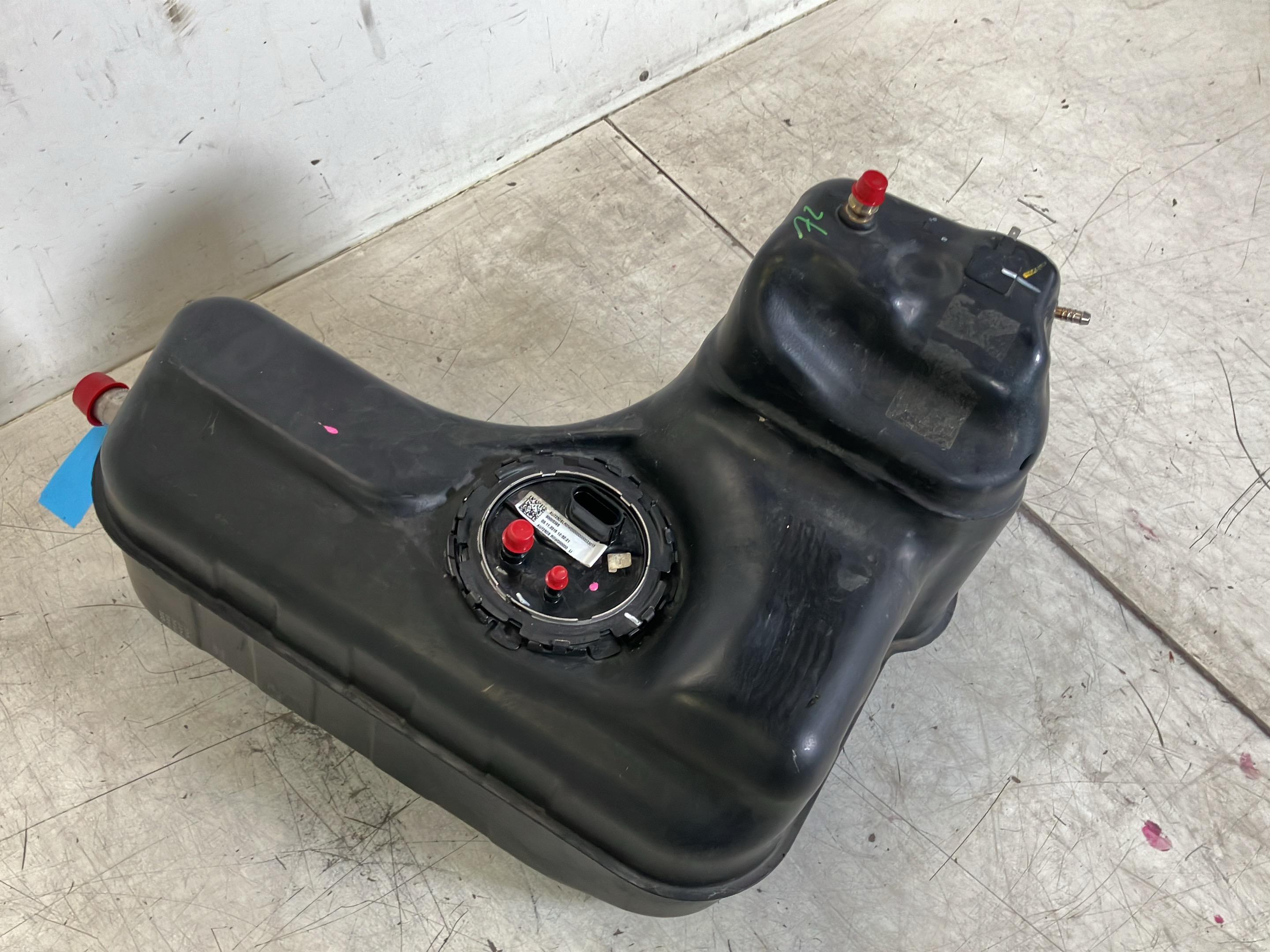 Tank AUDI R8 Spyder (4S) 5.2 FSI quattro  397 kW  540 PS (05.2016-> )