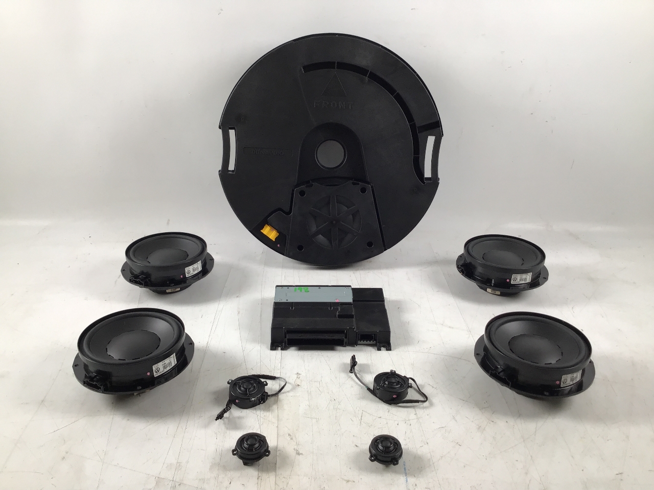 Loudspeaker system VW Golf VII (5G) e-Golf  100 kW  136 PS (12.2016-> ) Loudspeaker system VW Golf VII (5G) e-Golf  100 kW  136 PS (12.2016-> )