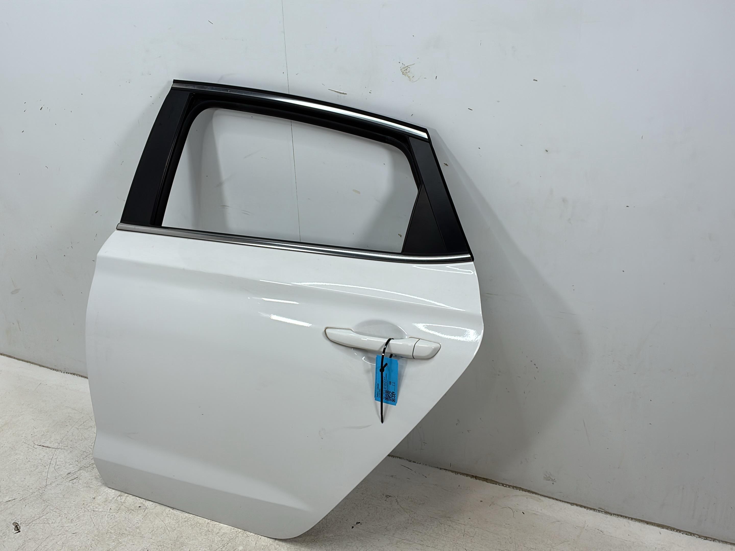 ușă stânga spate HYUNDAI i30 III Fastback (PDE, PDEN) 1.4 T-GDI  103 kW  140 PS (06.2017-> )