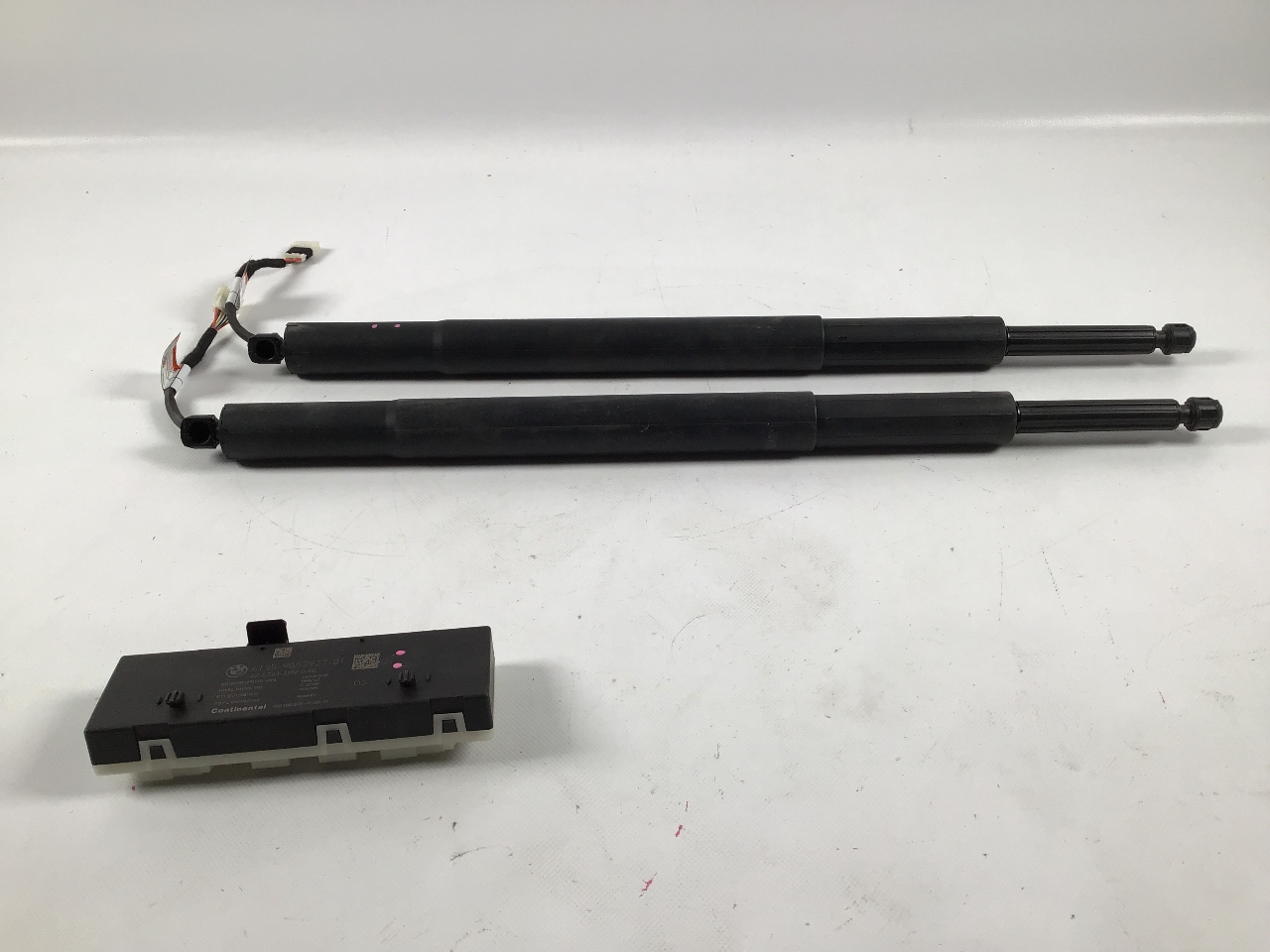 Electric trunk set BMW 3er Touring (G21, G81) 330e Plug-in-Hybrid xDrive  135 kW  184 PS (07.2020-> ) Electric trunk set BMW 3er Touring (G21, G81) 330e Plug-in-Hybrid xDrive  135 kW  184 PS (07.2020-> )