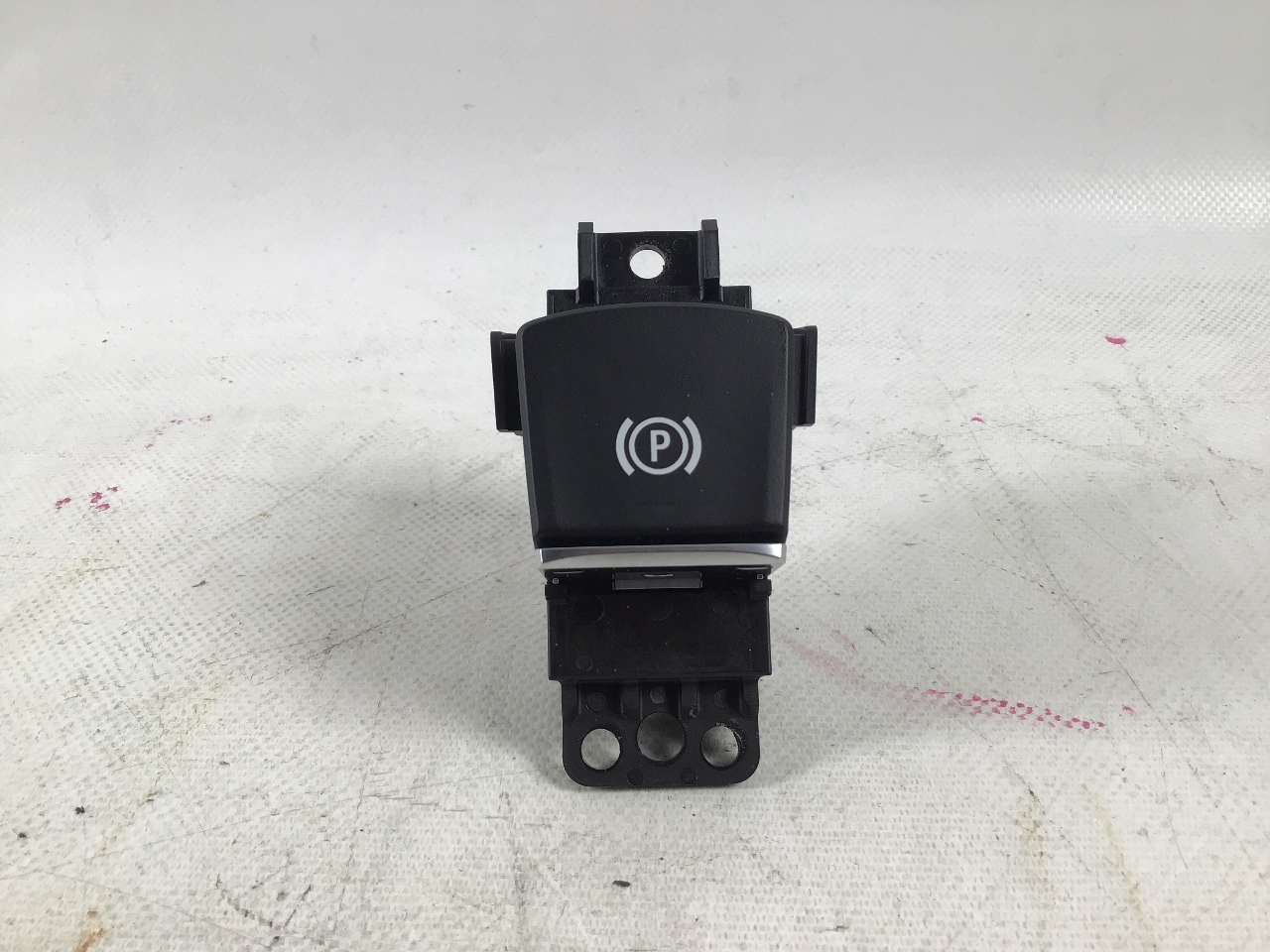 Switch for fixing brake TOYOTA Supra (DB) 3.0 GR  250 kW  340 PS (03.2019-> ) Switch for fixing brake TOYOTA Supra (DB) 3.0 GR  250 kW  340 PS (03.2019-> )