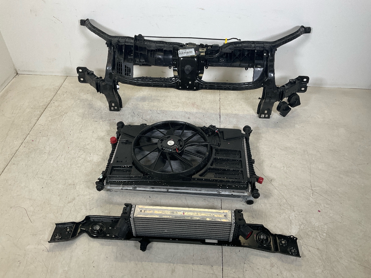 Kühlerpaket mit Schlossträger FORD Transit V363 Pritsche/Fahrgestell (FED, FFD) 2.0 TDCi  96 kW  130 PS (03.2016-> )