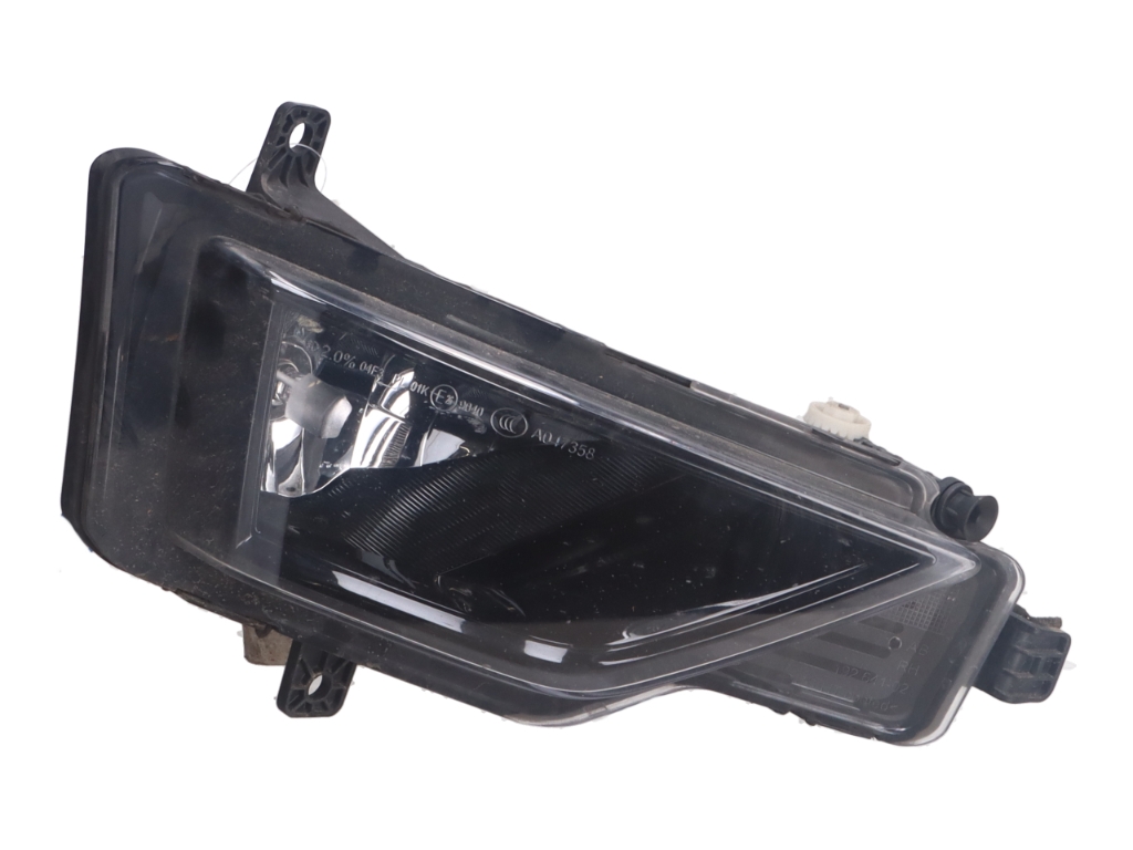 Phares antibrouillard avant droit VW Golf Alltrack VII Variant (BA5, BV5) 1.5 TSI  110 kW  150 PS (04.2017-> )
