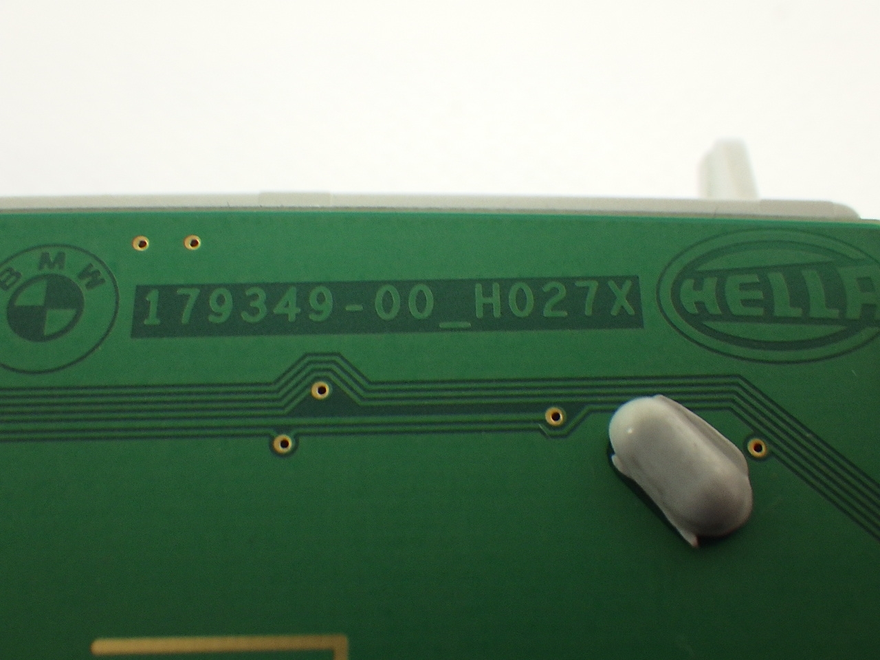 Innenraumleuchte hinten BMW 3er (F30, F80) 320d  135 kW  184 PS (03.2011-03.2016) Innenraumleuchte hinten BMW 3er (F30, F80) 320d  135 kW  184 PS (03.2011-03.2016)