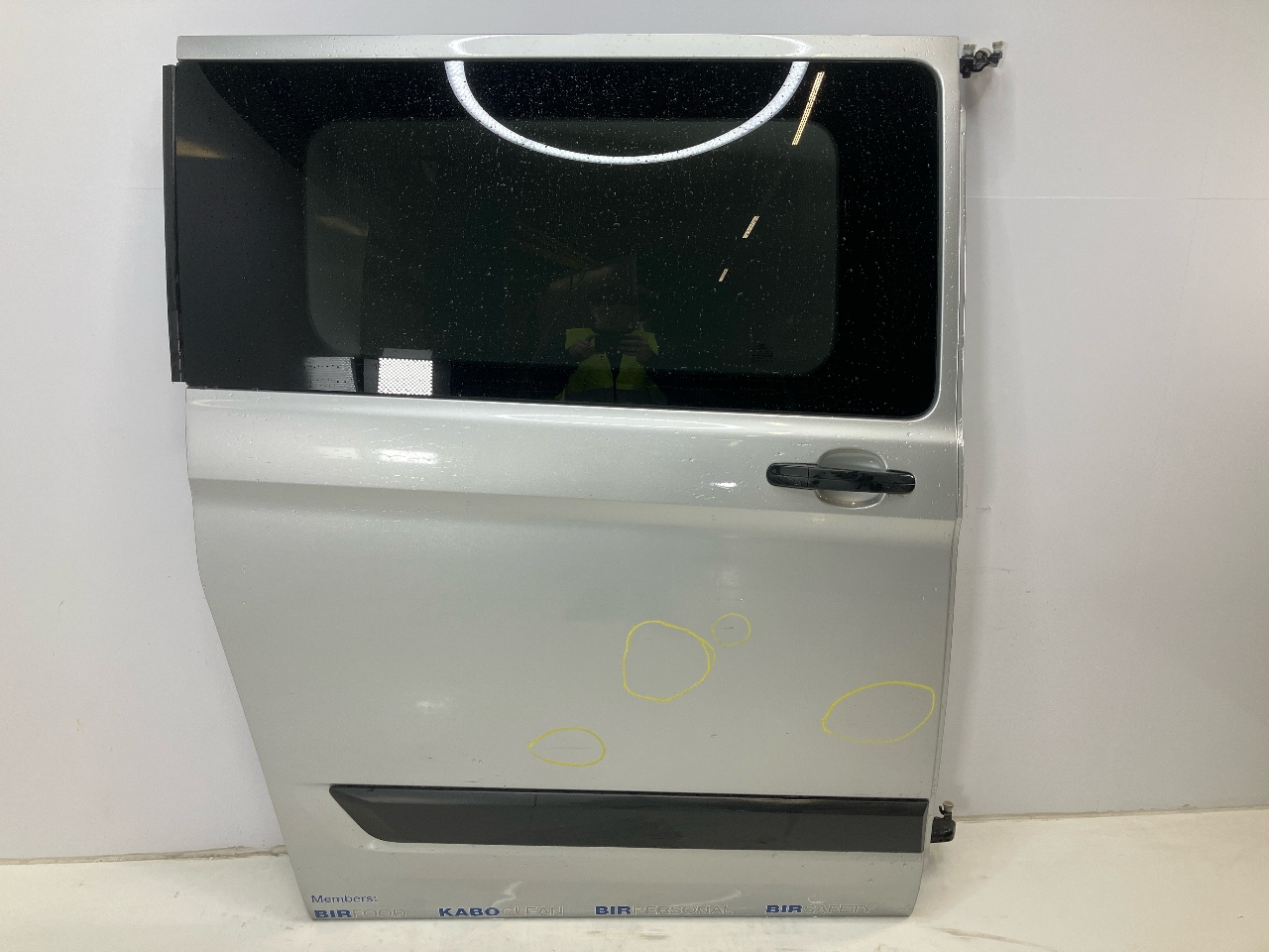 Schiebetür rechts FORD Tourneo Custom V362 Bus (F3) 2.0 TDCi  96 kW  130 PS (12.2015-> ) Schiebetür rechts FORD Tourneo Custom V362 Bus (F3) 2.0 TDCi  96 kW  130 PS (12.2015-> )