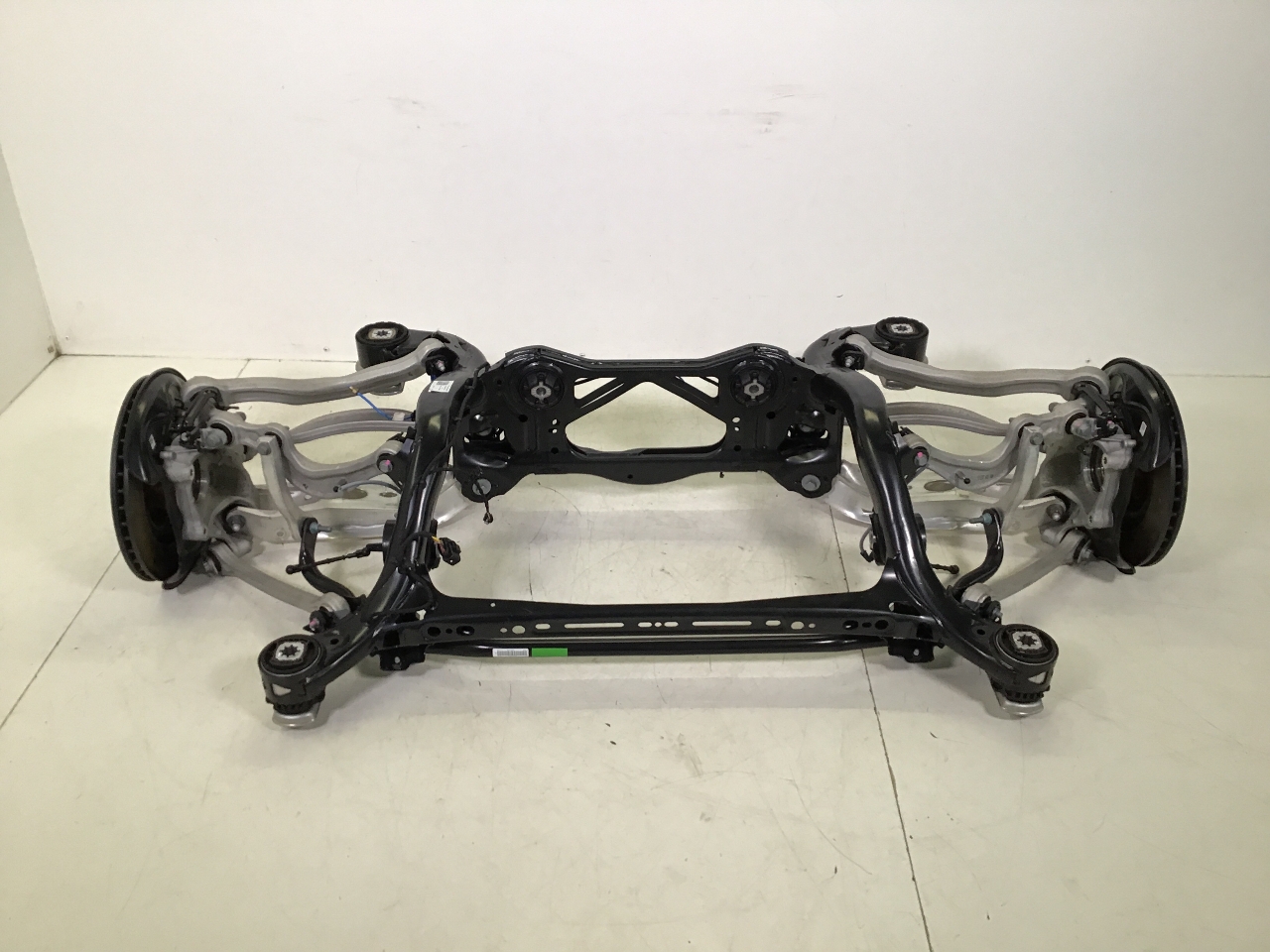 Hinterachse komplett AUDI e-tron (GEN) Electric quattro  300 kW  408 PS (09.2018-> ) Hinterachse komplett AUDI e-tron (GEN) Electric quattro  300 kW  408 PS (09.2018-> )