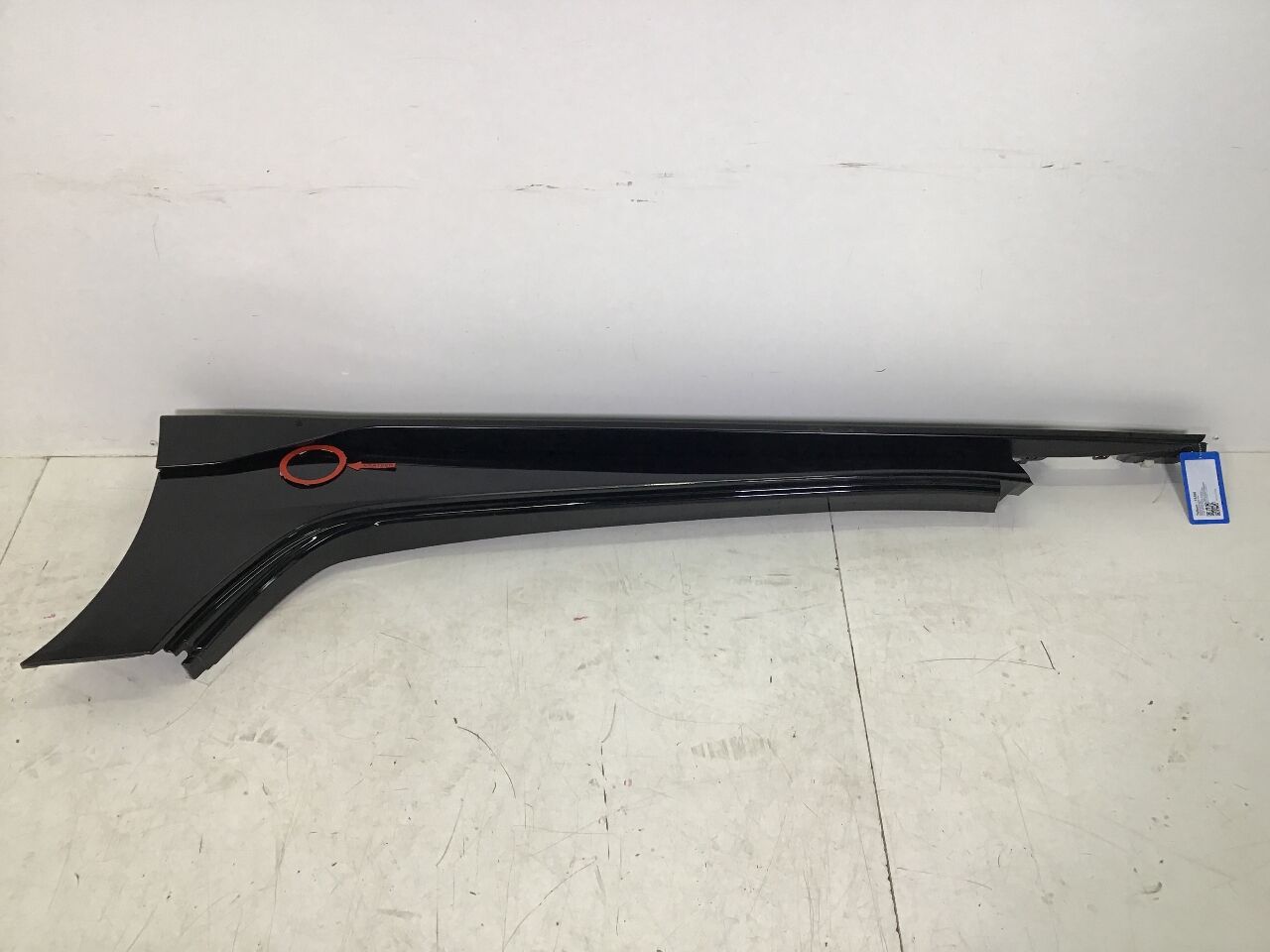 Panelling sill board left TOYOTA Supra (DB) 3.0 GR  250 kW  340 PS (03.2019-> )