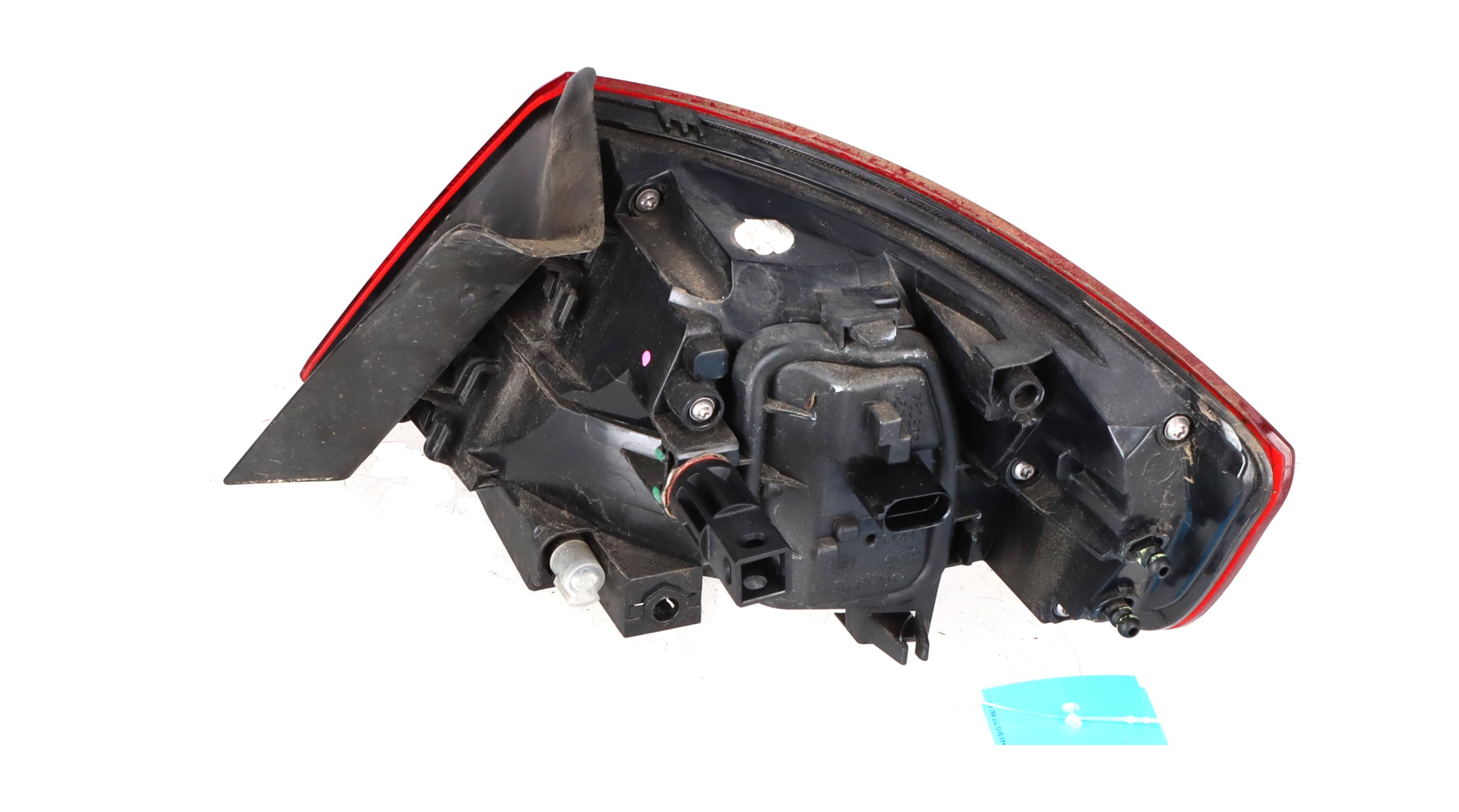 Lampă spate exterior stânga AUDI A3 Sportback (8V) 2.0 TDI  135 kW  184 PS (05.2013-> )
