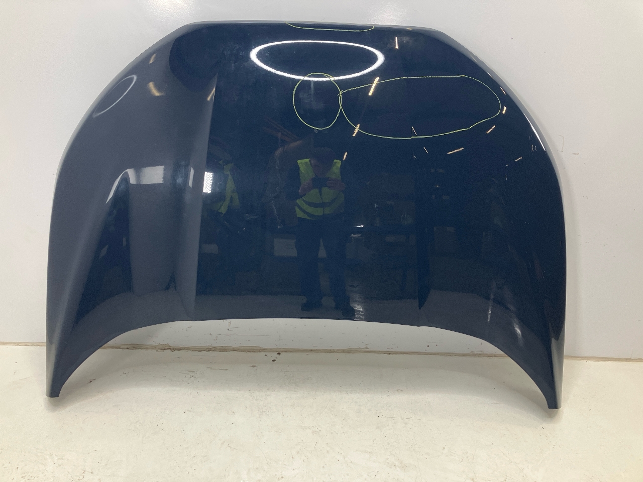 Capot moteur FORD EcoSport 1.0 EcoBoost  92 kW  125 PS (10.2013-> ) Capot moteur FORD EcoSport 1.0 EcoBoost  92 kW  125 PS (10.2013-> )