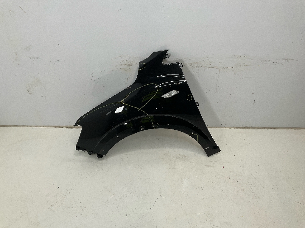 Kotflügel links vorne DACIA Jogger (RK) 1.0 TCe 110  81 kW  110 PS (03.2022-> ) Kotflügel links vorne DACIA Jogger (RK) 1.0 TCe 110  81 kW  110 PS (03.2022-> )