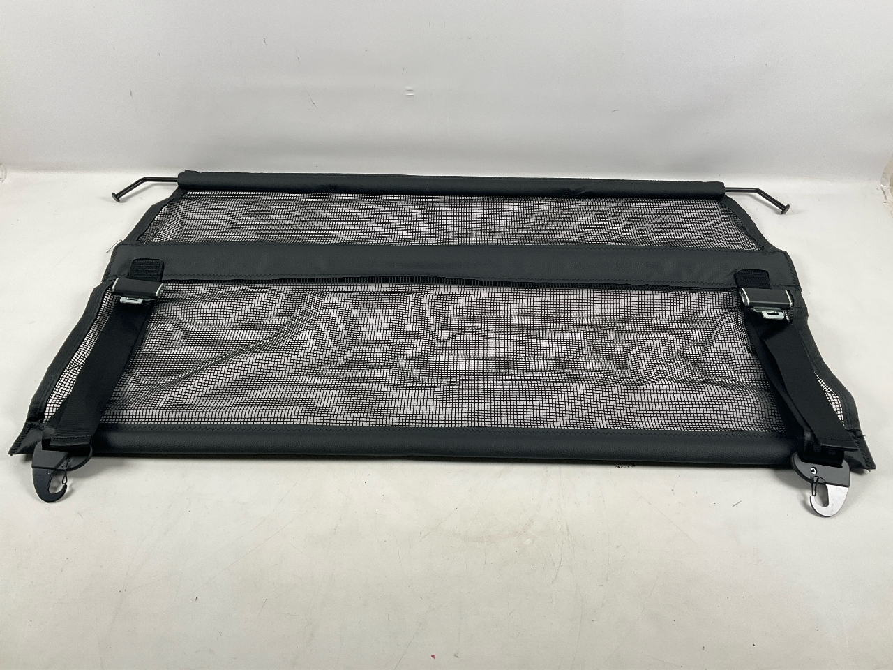 Netztrennwand VW Touareg III (CR7) 3.0 eHybrid 4motion  250 kW  340 PS (11.2020-> ) Netztrennwand VW Touareg III (CR7) 3.0 eHybrid 4motion  250 kW  340 PS (11.2020-> )