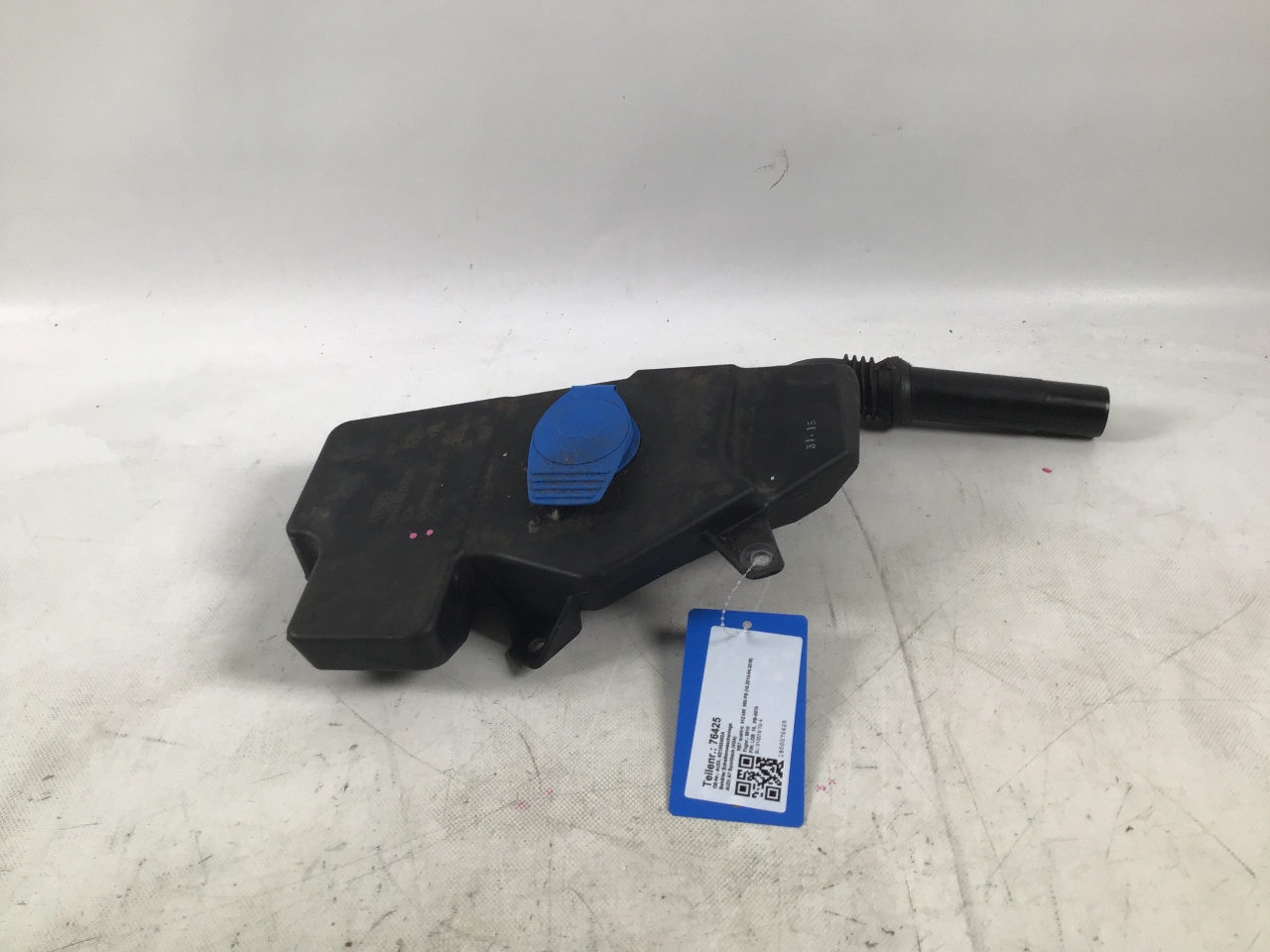 Réservoir lave-glace AUDI A7 Sportback (4G) RS7 quattro  412 kW  560 PS (10.2013-04.2018) Réservoir lave-glace AUDI A7 Sportback (4G) RS7 quattro  412 kW  560 PS (10.2013-04.2018)