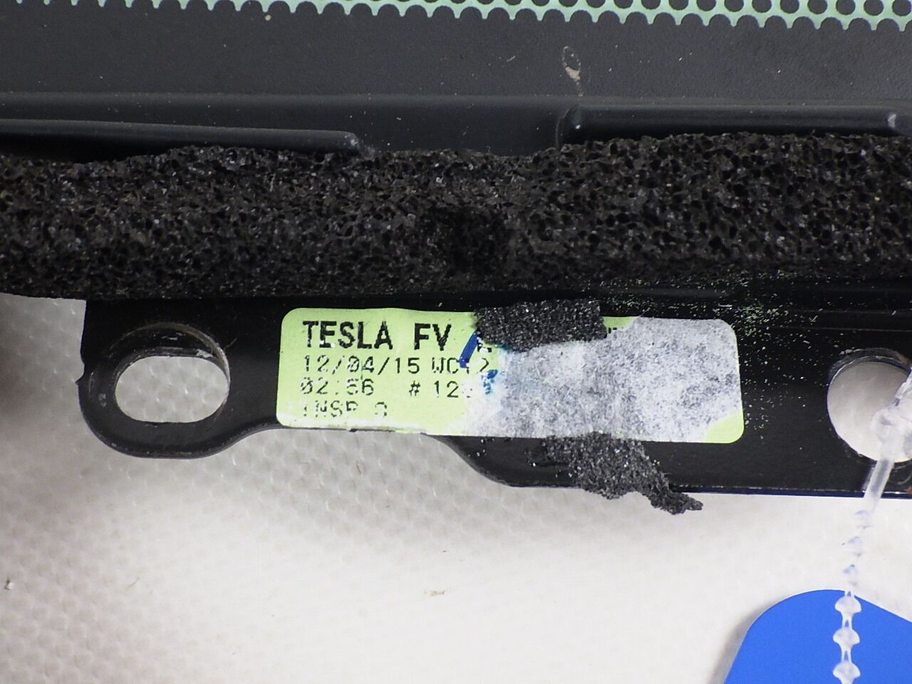 Triangle window left TESLA Model S (5YJS) 70  285 kW  388 PS (09.2015-> )