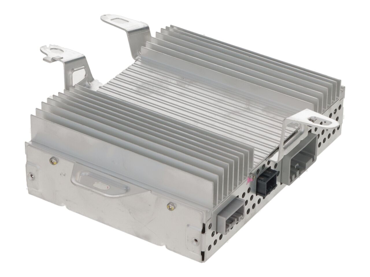 Audio amplifier TESLA Model Y (5YJY) EV Allrad  378 kW  514 PS (09.2021-> )