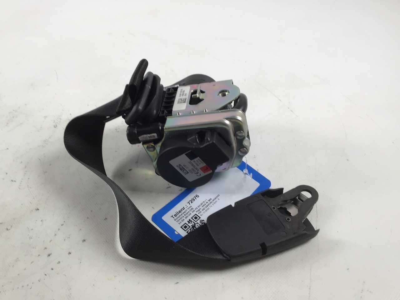 Sicherheitsgurt links TOYOTA Supra (DB) 3.0 GR  250 kW  340 PS (03.2019-> ) Sicherheitsgurt links TOYOTA Supra (DB) 3.0 GR  250 kW  340 PS (03.2019-> )