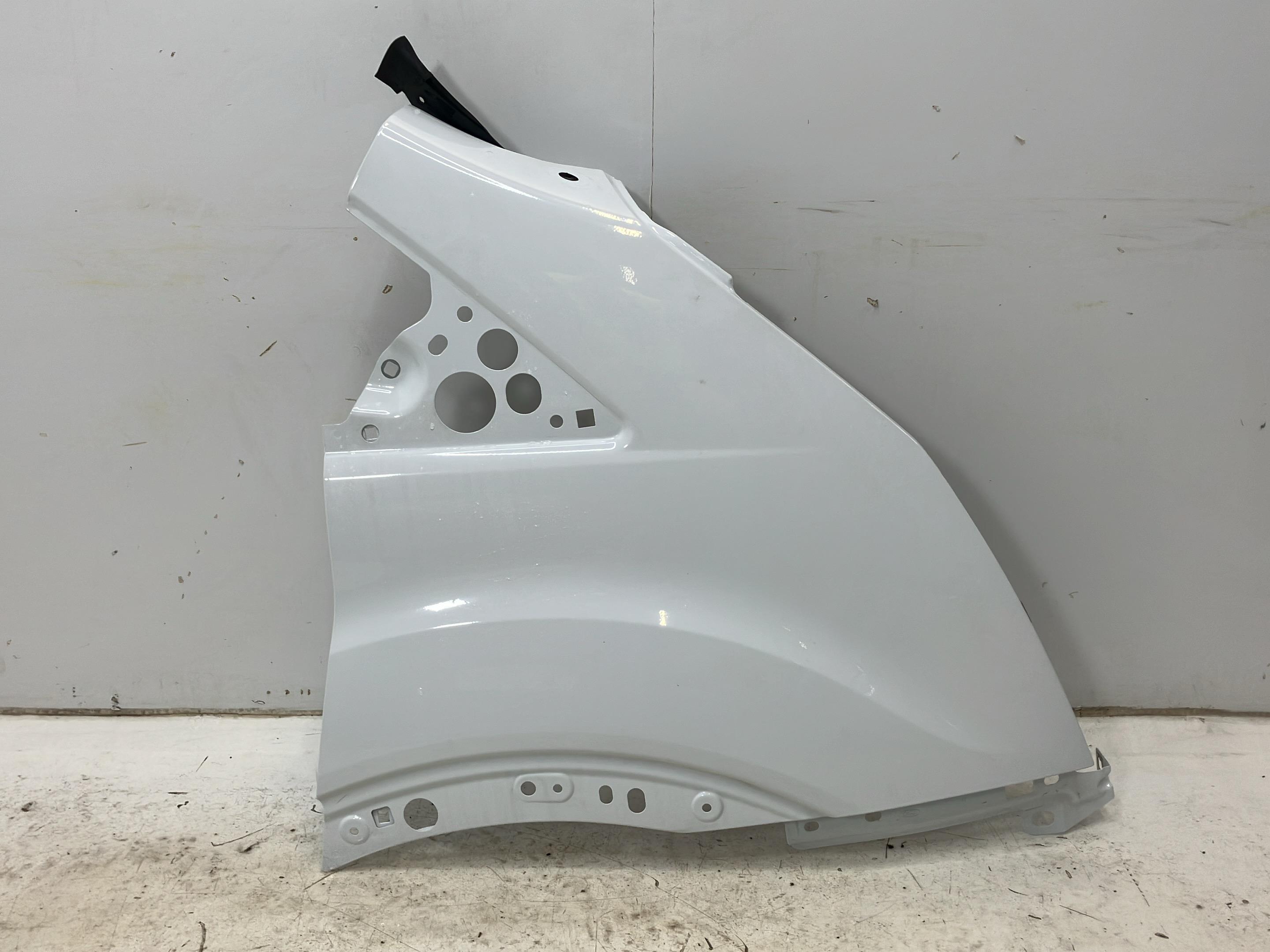 Aile avant droit FORD Transit V363 Bus (FAD, FBD) 2.0 EcoBlue  121 kW  165 PS (07.2023-> )