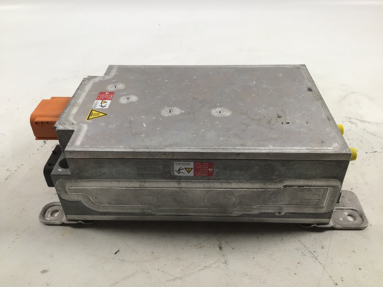 Ladegerät Batterie AUDI e-tron (GEN) Electric quattro  300 kW  408 PS (09.2018-> ) Ladegerät Batterie AUDI e-tron (GEN) Electric quattro  300 kW  408 PS (09.2018-> )