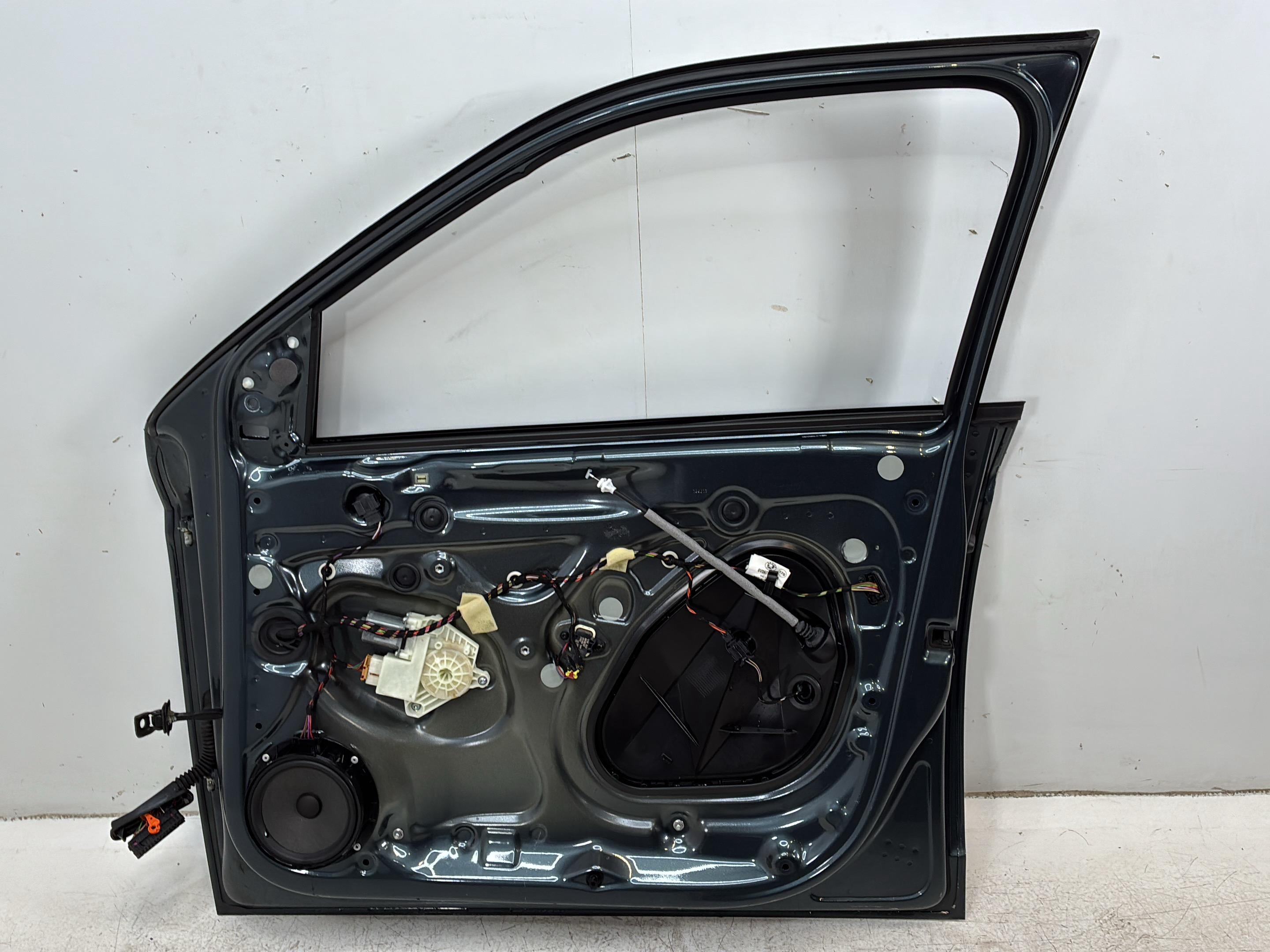 Door right front SKODA Fabia III Kombi (NJ) 1.4 TDI  77 kW  105 PS (10.2014-> )