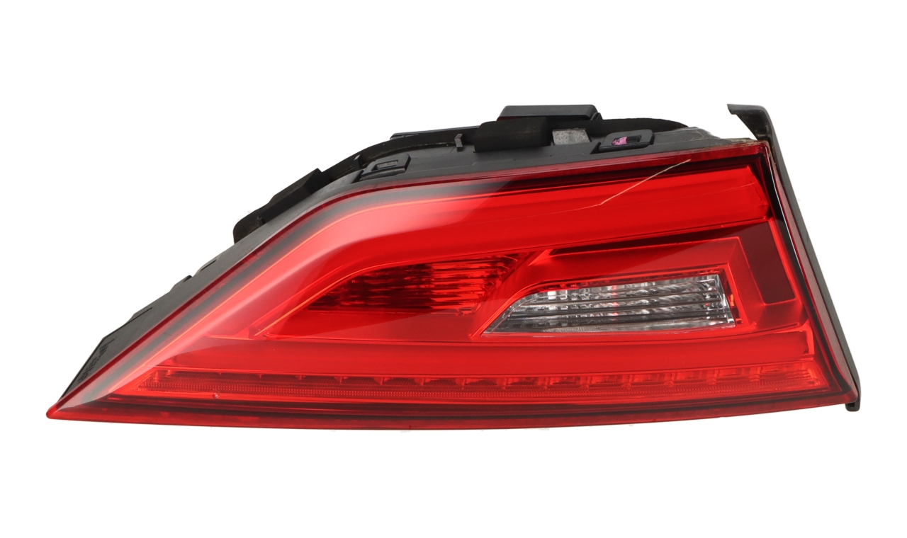 Achterlicht binnen links AUDI A3 (8V) 1.0 TFSI  85 kW  115 PS (07.2016-> )