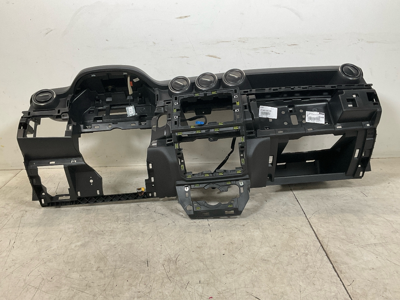 Tableau de bord DACIA Duster (HM) 1.0 LPG  74 kW  101 PS (01.2019-> ) Tableau de bord DACIA Duster (HM) 1.0 LPG  74 kW  101 PS (01.2019-> )