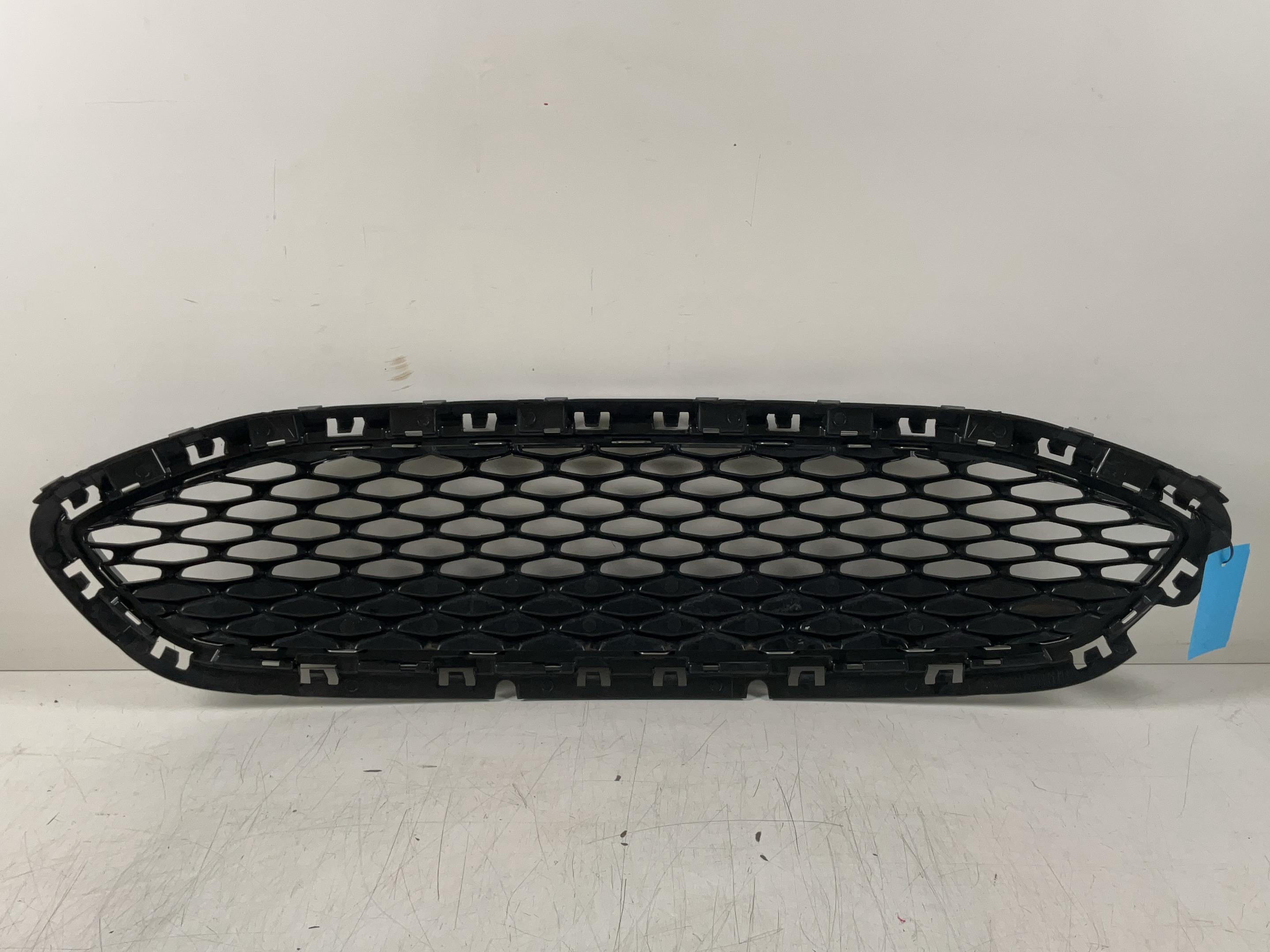 Grille FORD Fiesta VII (HJ, HF) 1.1  52 kW  70 PS (05.2017-> )