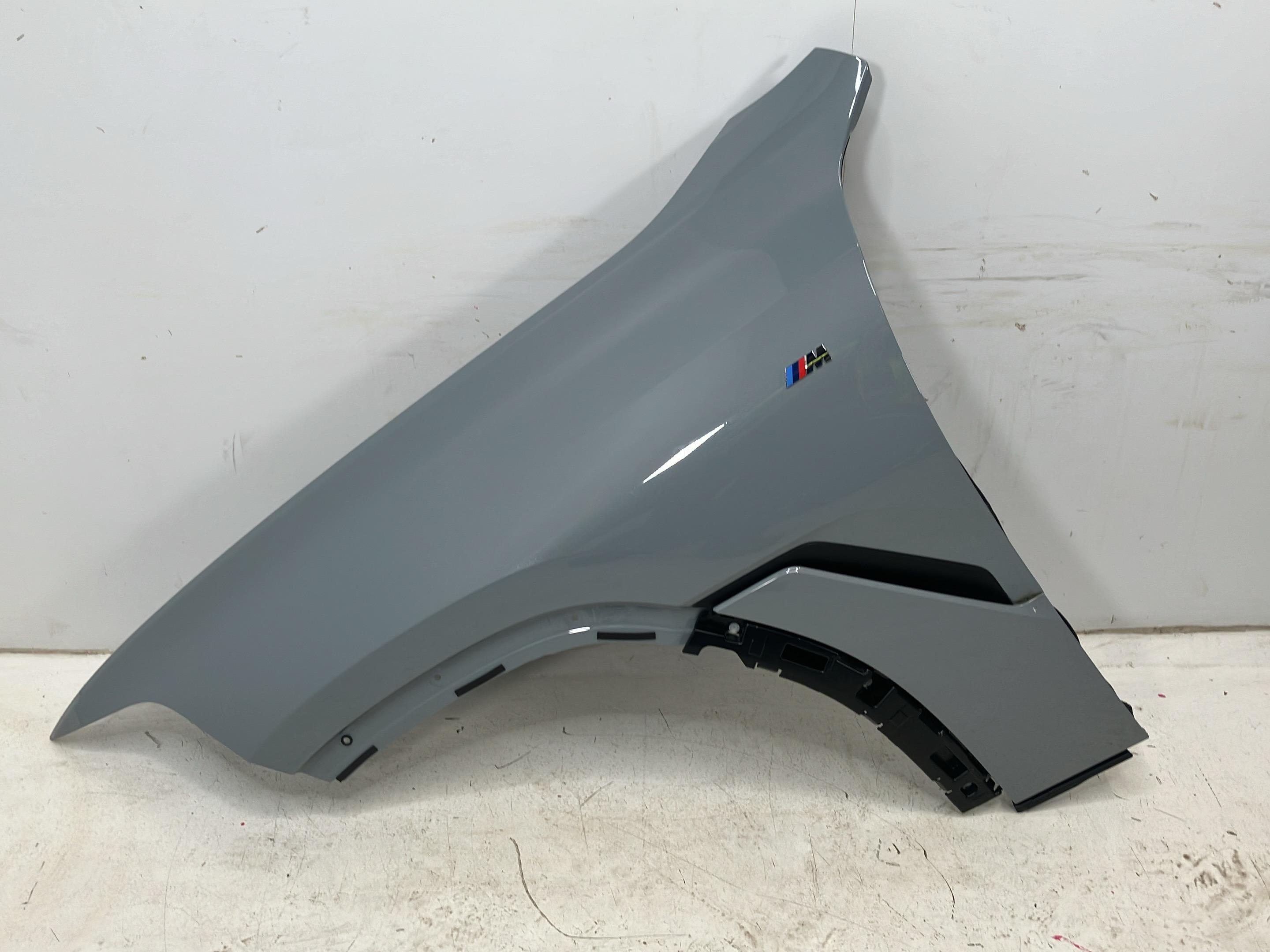 Błotnik lewy przód BMW X6 (G06, F96) xDrive40d Mild-Hybrid  259 kW  352 PS (06.2023-> )