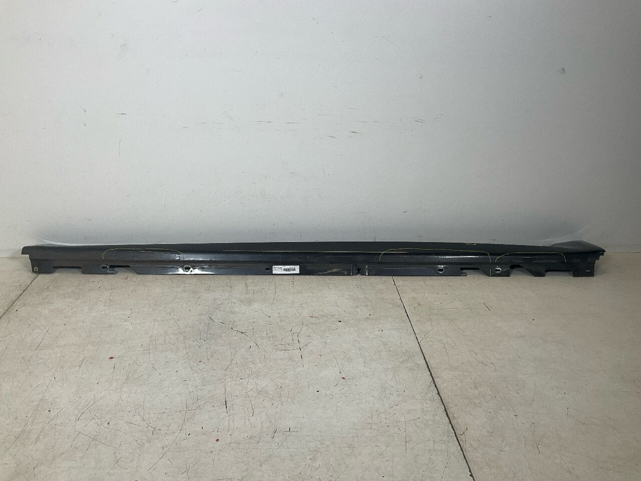 Panelling sill board left BMW 5er (G30, F90) 530d  195 kW  265 PS (09.2016-> )