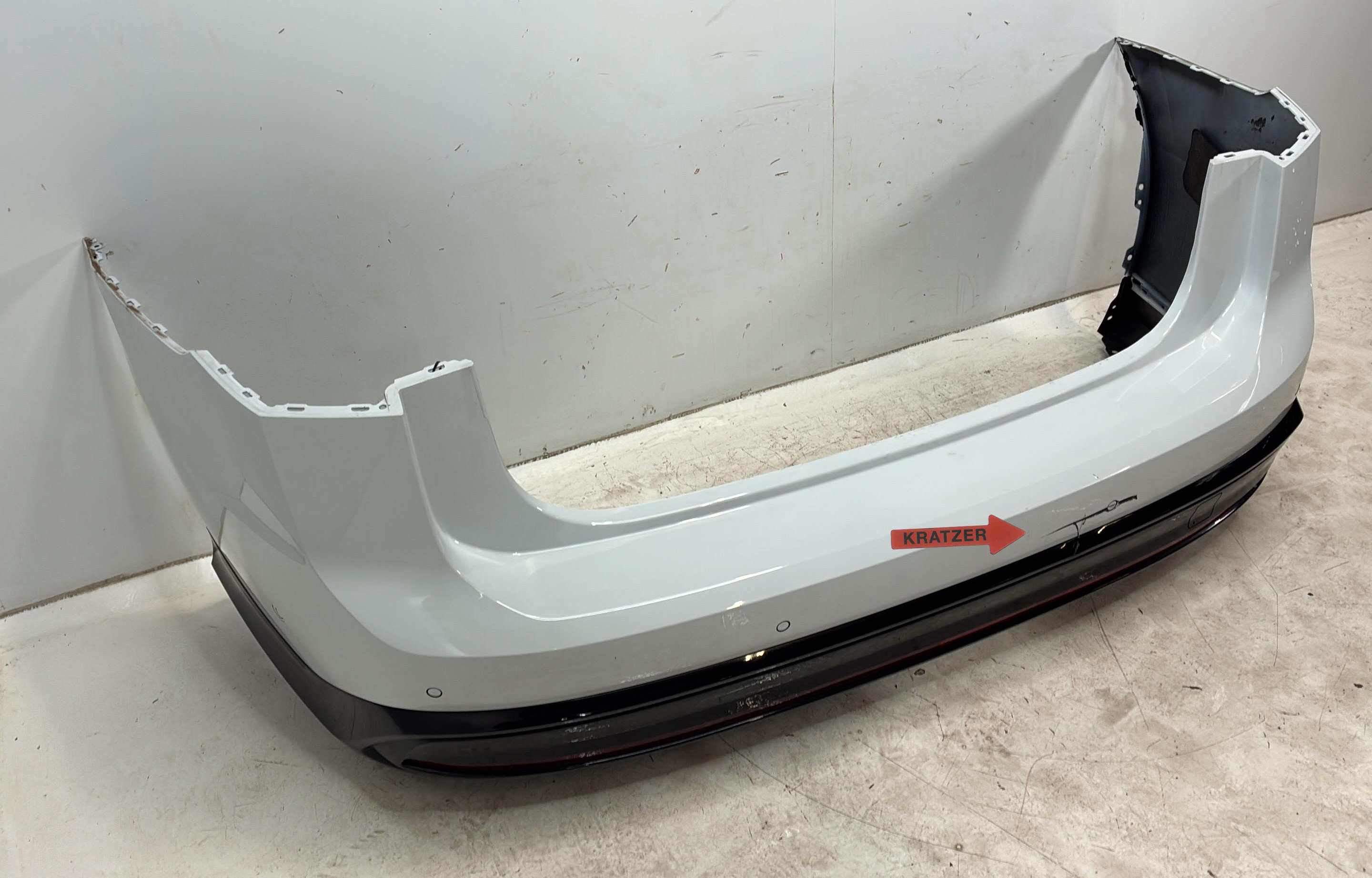 Bara de protecție față spate VW ID.7 (ED2) Pro  210 kW  286 PS (06.2023-> )