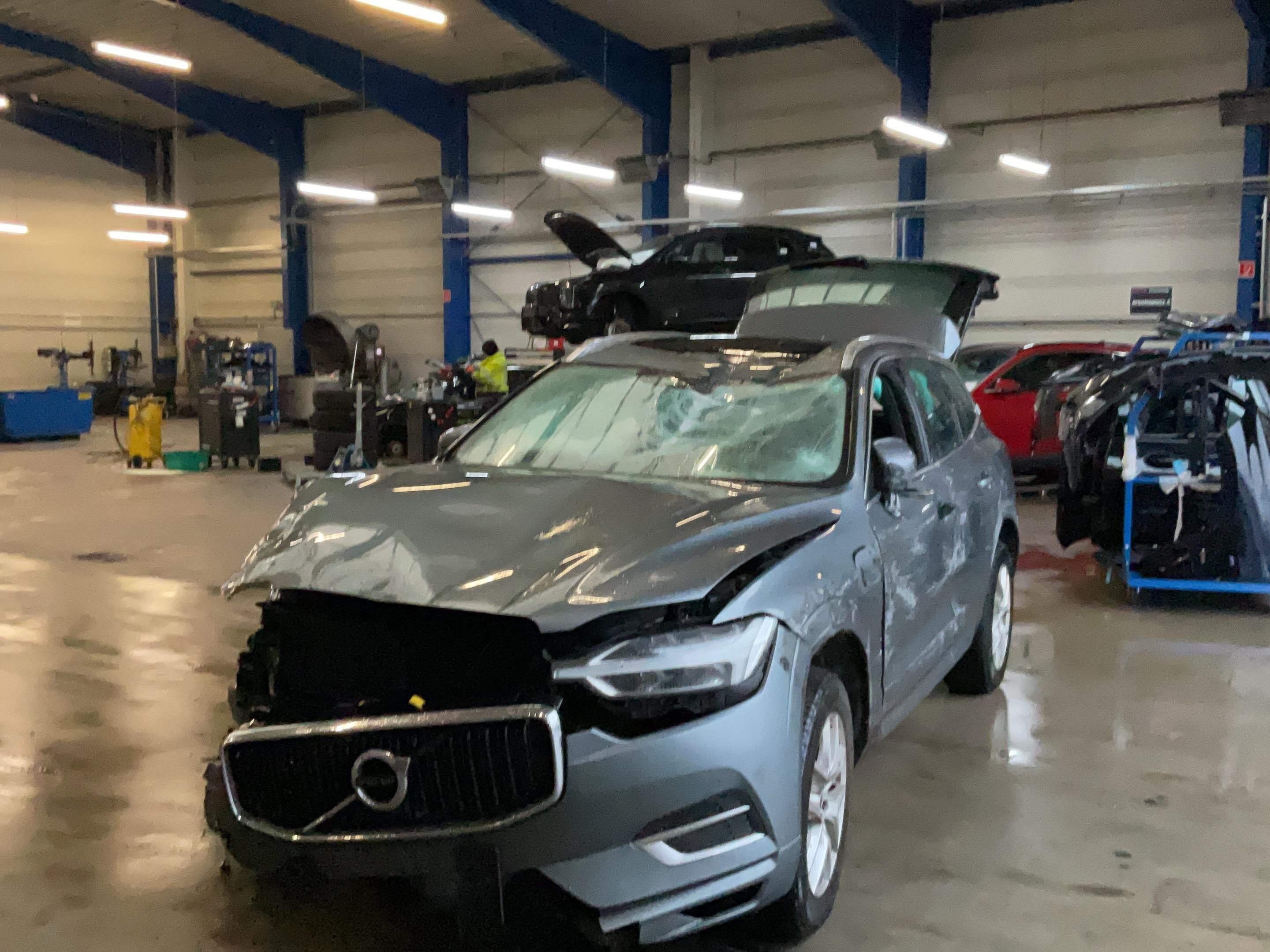 VOLVO XC60 II (246) 2.0 T6 AWD