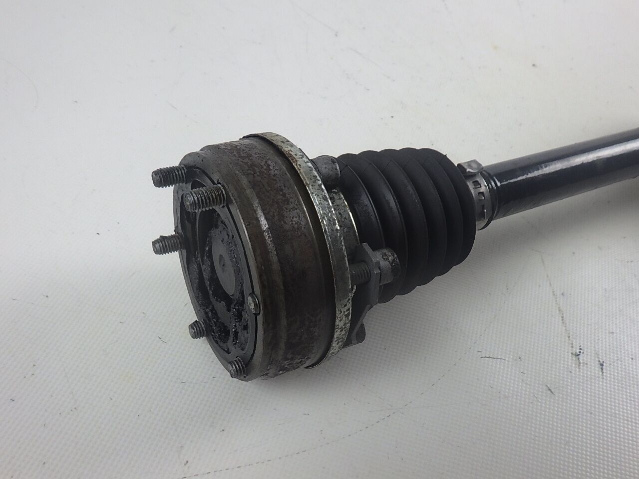 Drive shaft left VW Polo V (6R, 6C) 1.2  51 kW  69 PS (06.2009-> )