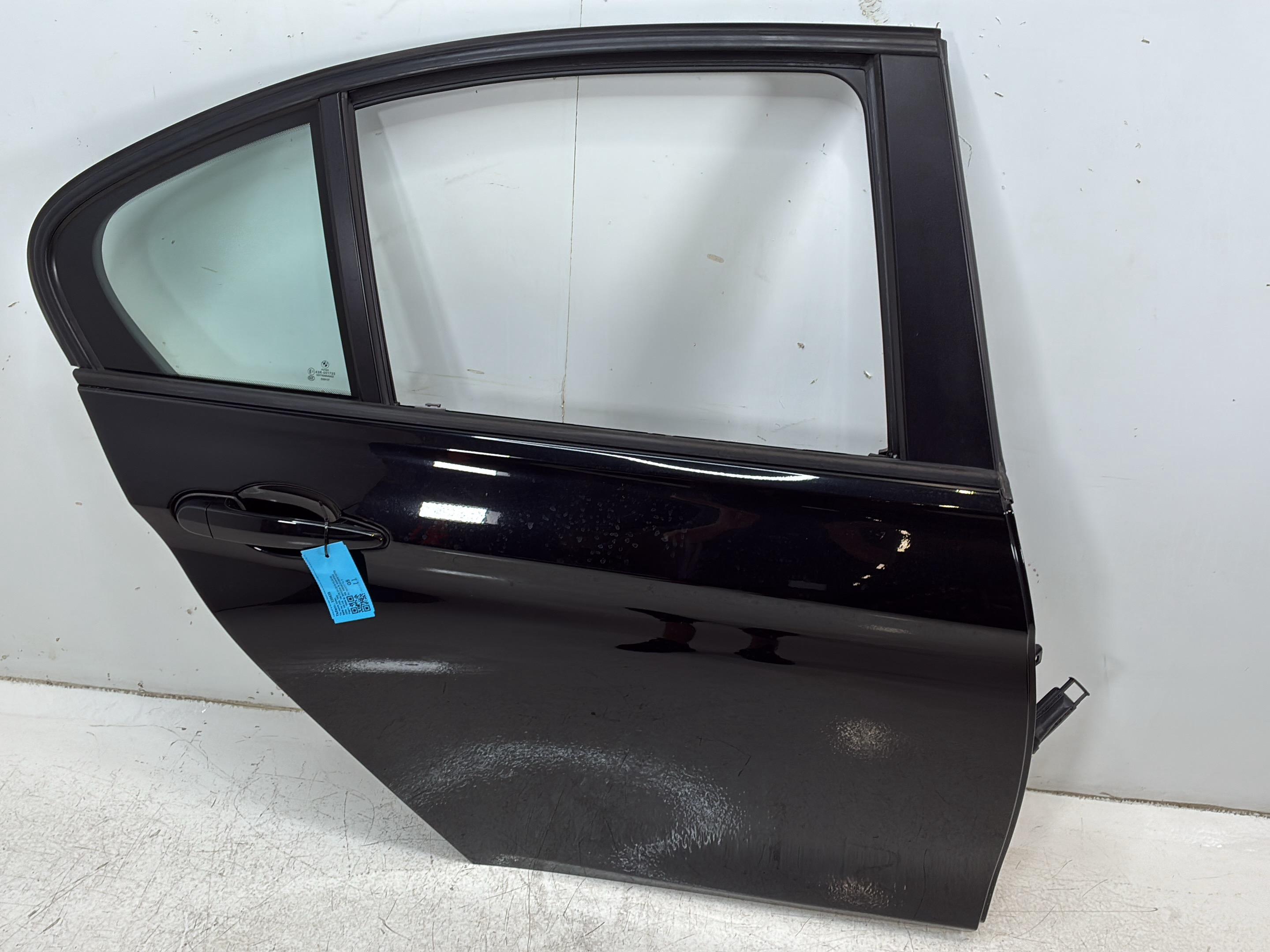 Door right rear BMW 3er (F30, F80) 320d  140 kW  190 PS (07.2015-10.2018)