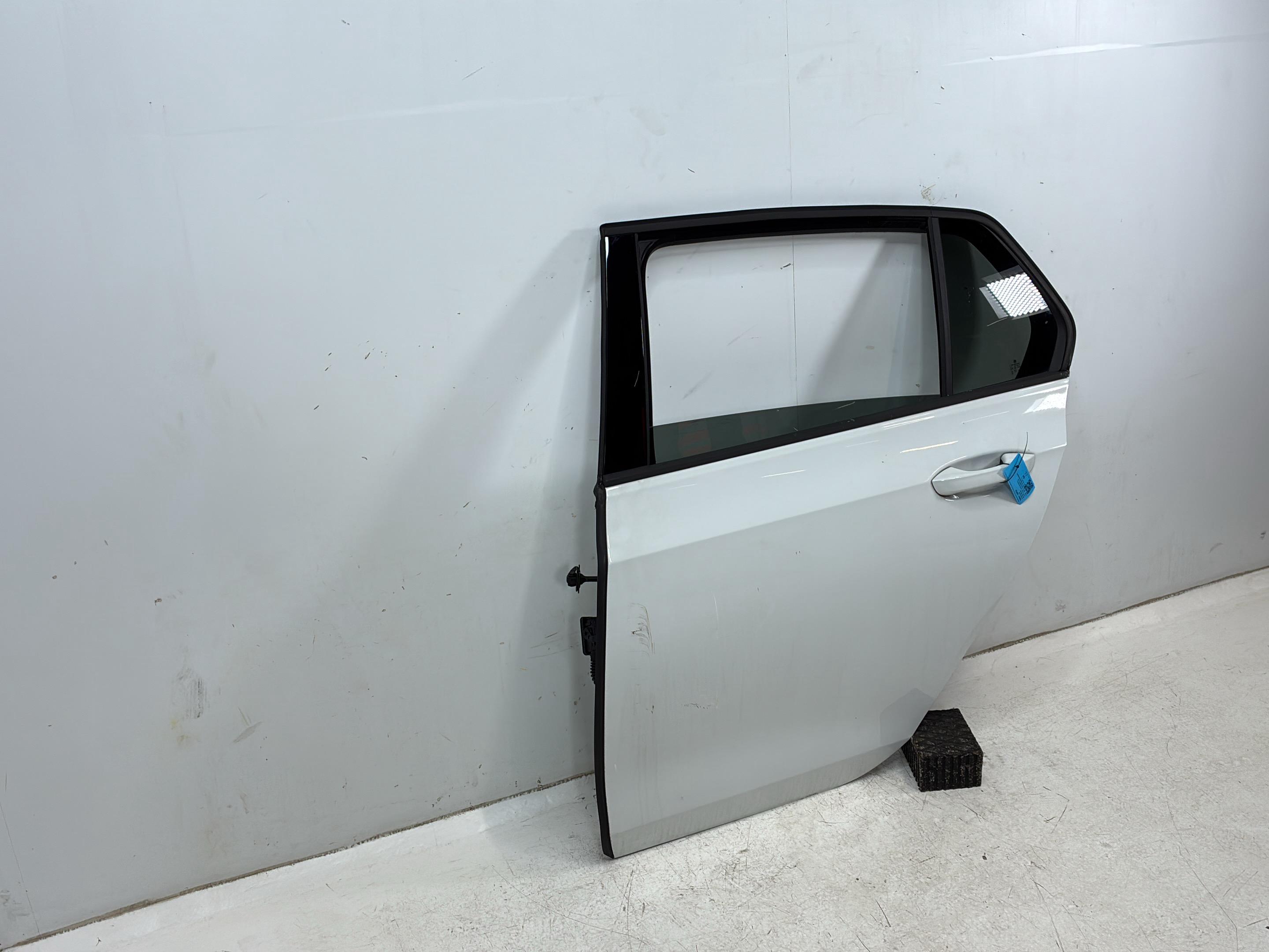 Portier linksachter VW Golf VIII (CD) 1.5 TSI  110 kW  150 PS (07.2019-> )