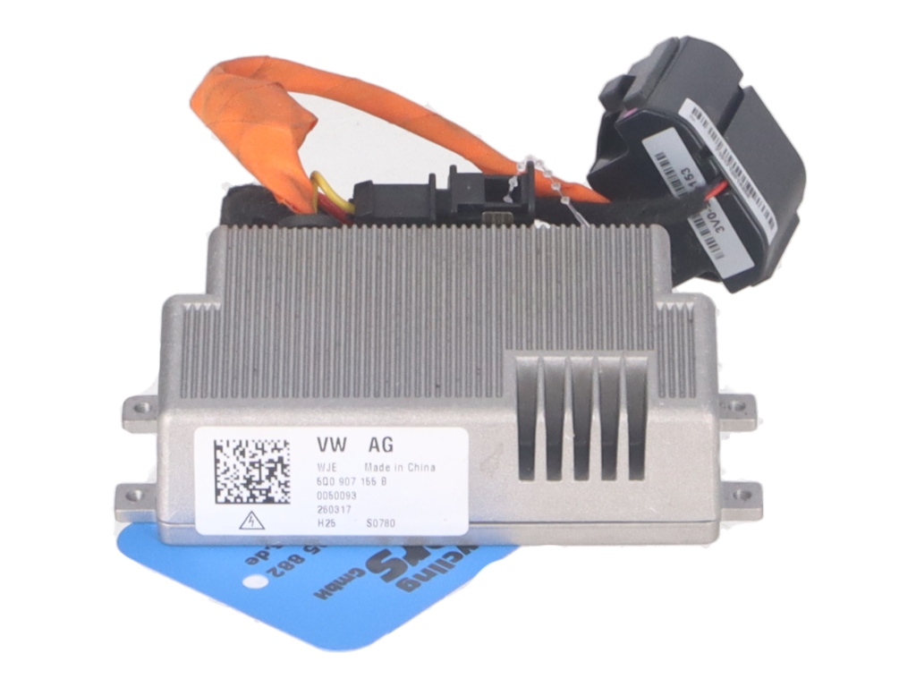 230V-Anschluss SKODA Superb III Kombi (3V) 2.0 TDI  140 kW  190 PS (03.2015-> ) 230V-Anschluss SKODA Superb III Kombi (3V) 2.0 TDI  140 kW  190 PS (03.2015-> )