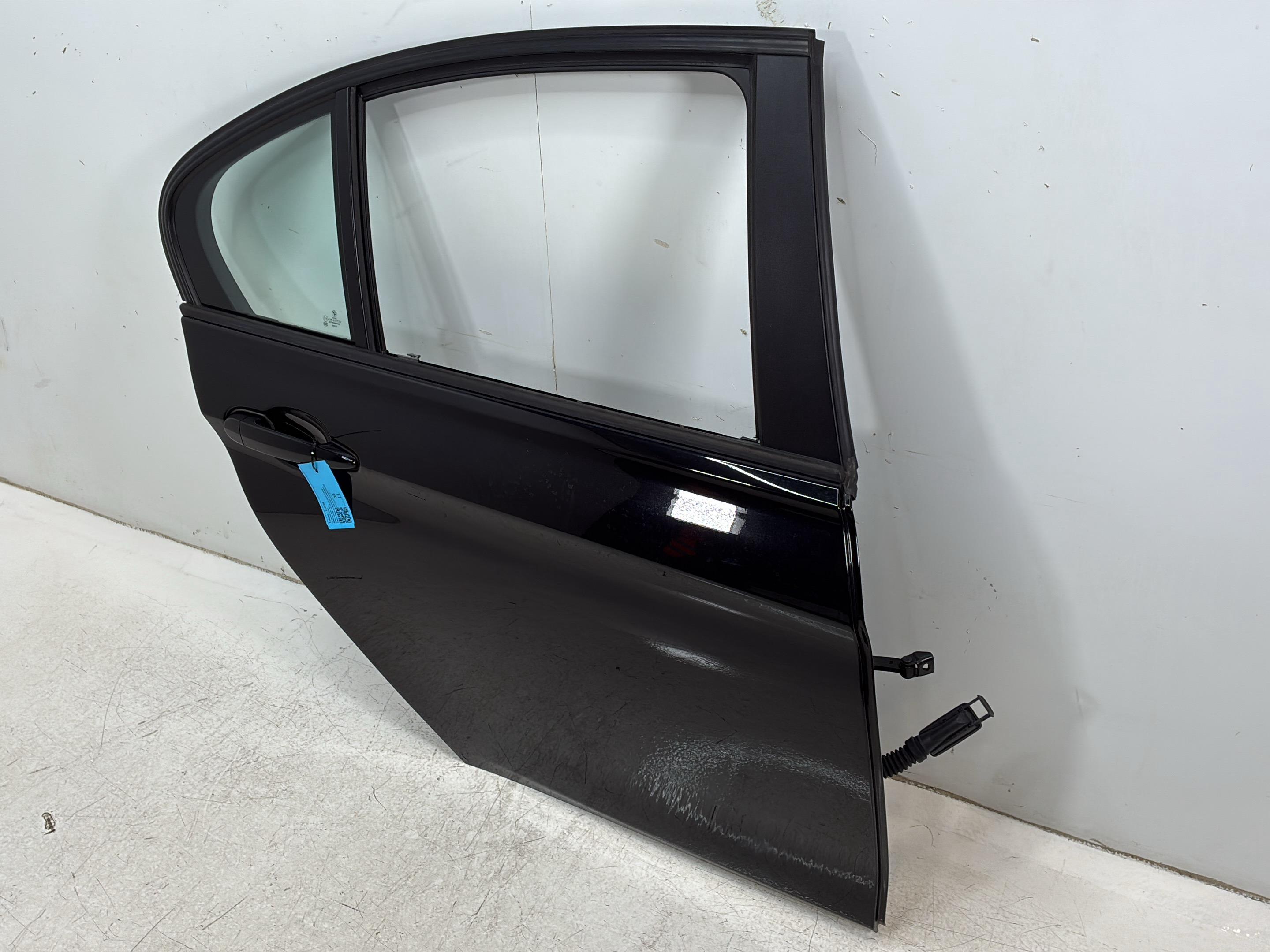 Porte arrière droit BMW 3er (F30, F80) 320d  140 kW  190 PS (07.2015-10.2018)