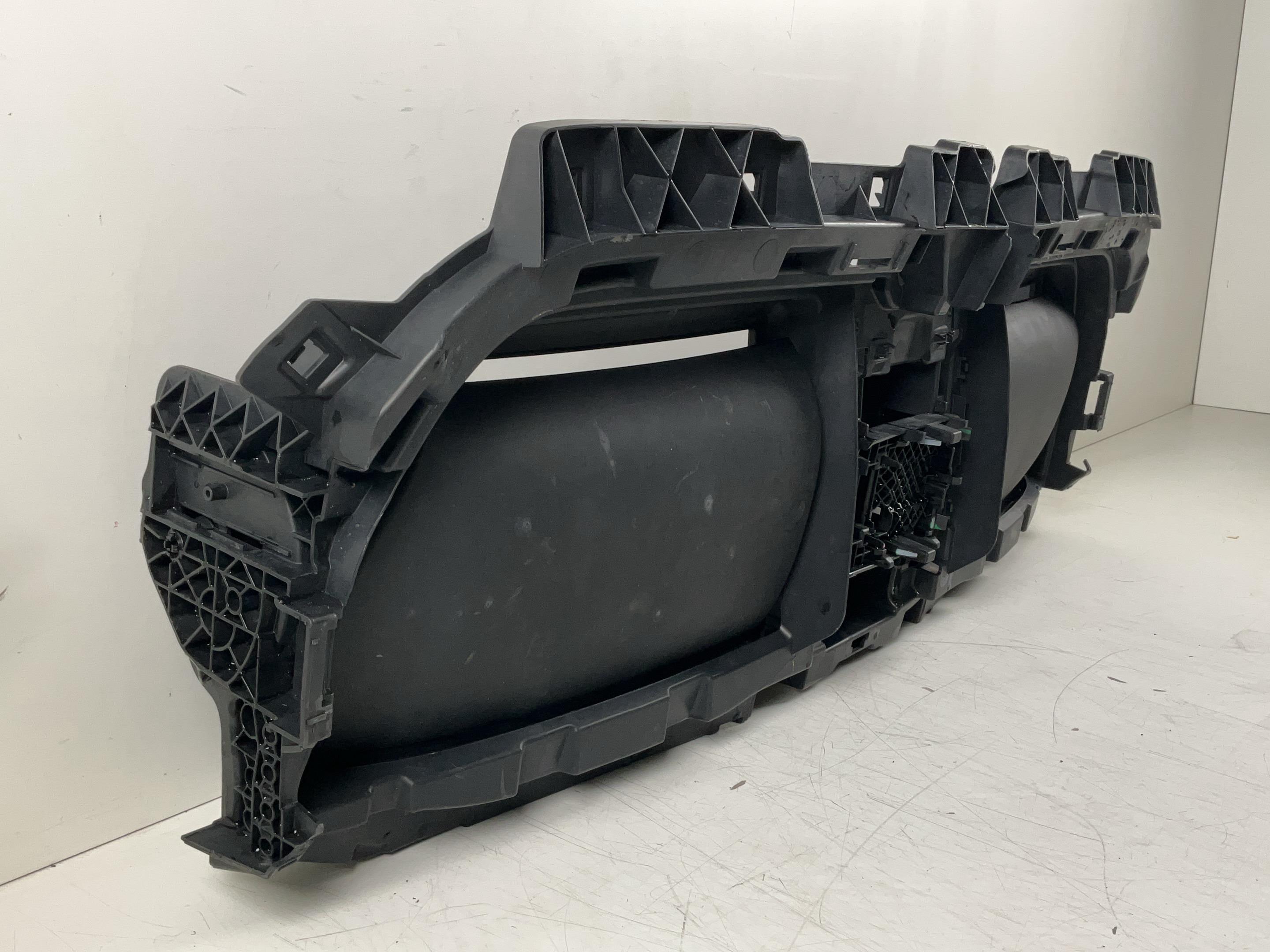 Control flap for air intake BMW X1 (U11) xDrive 25e Plug-in-Hybrid  180 kW  245 PS (07.2022-> )