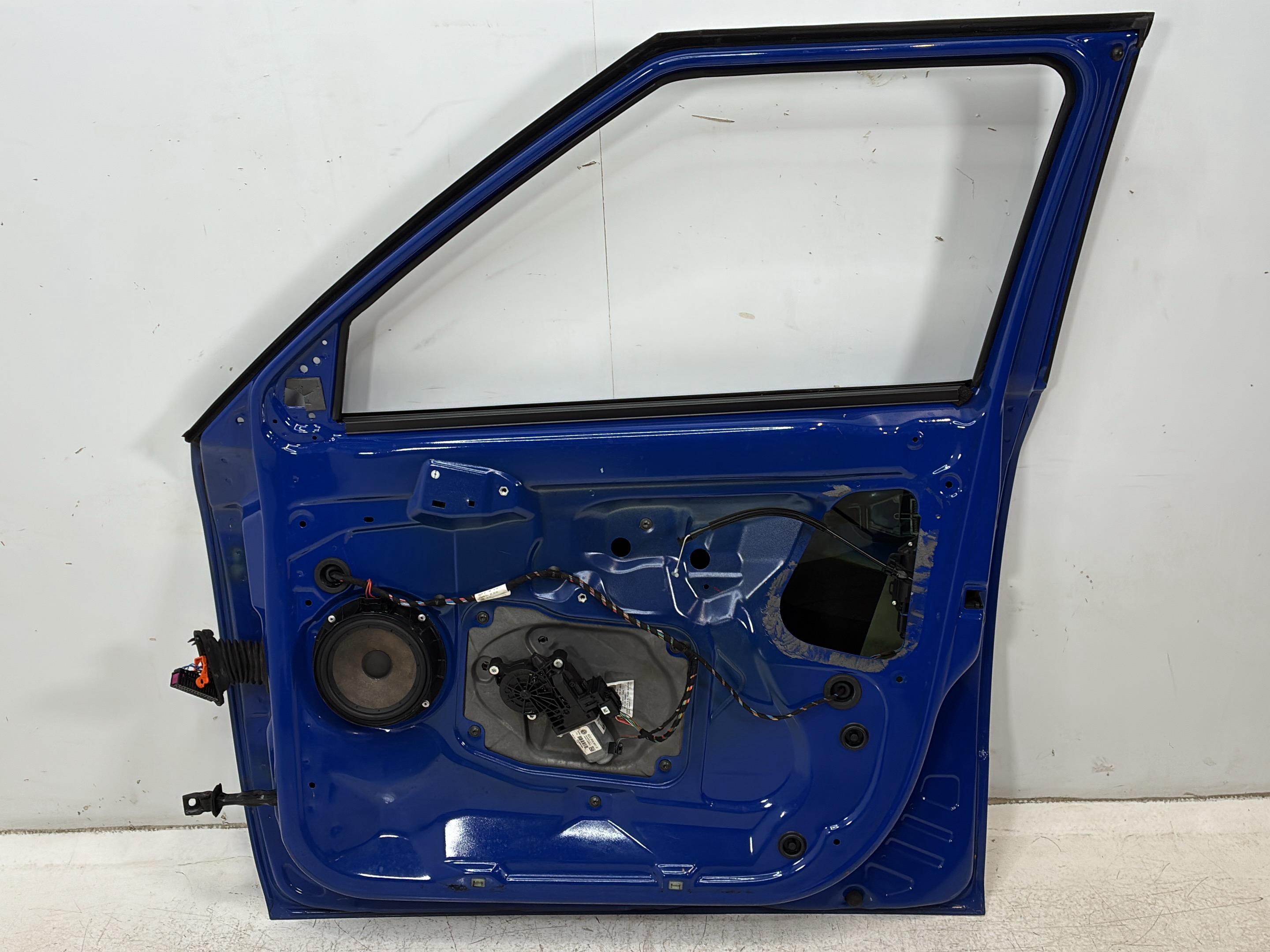 Porte avant droit SKODA Fabia II (542) 1.2 12V HTP  51 kW  69 PS (01.2007-12.2014)