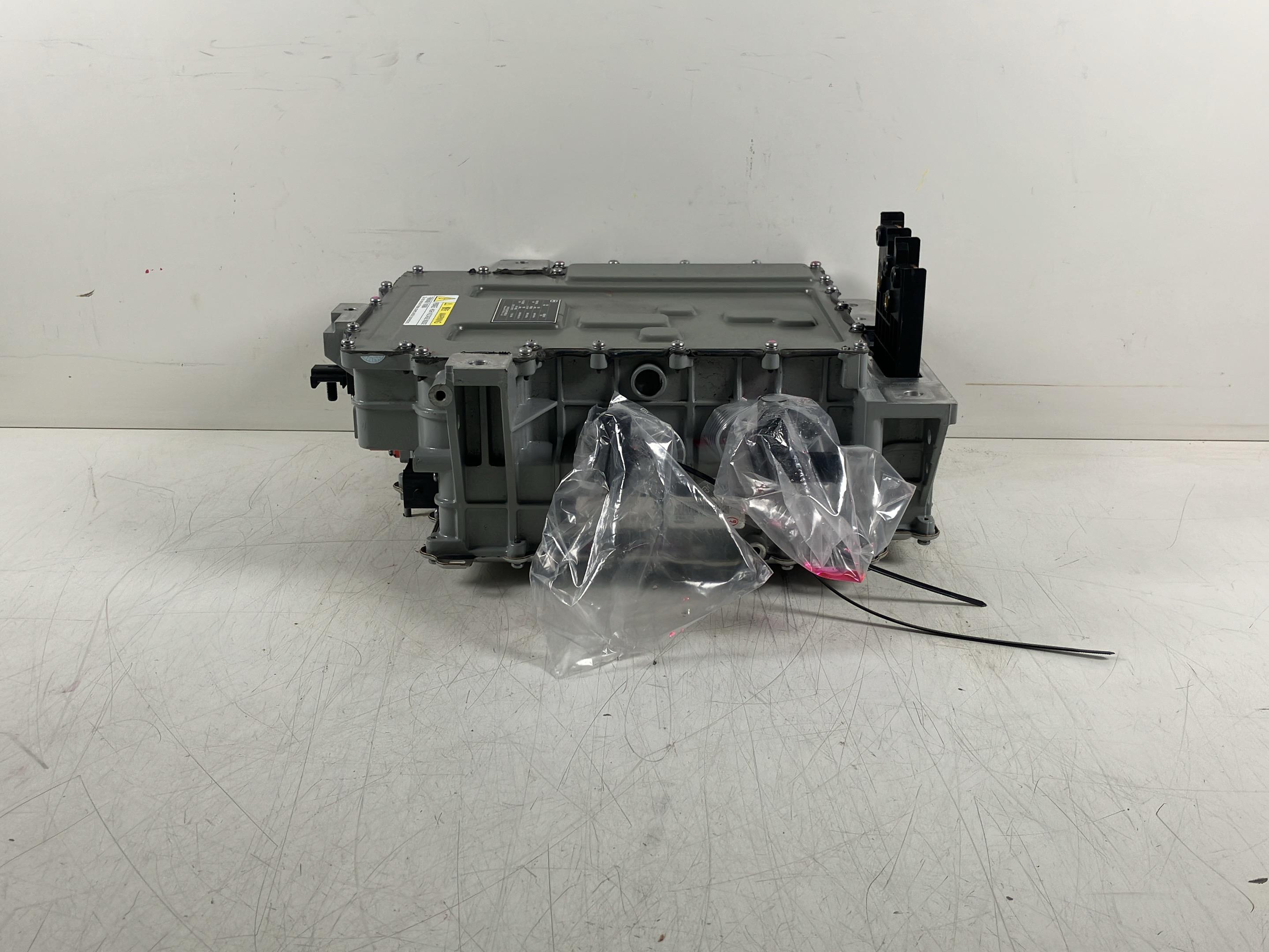 Ladegerät Batterie BYD Atto 3 EV  150 kW  204 PS (02.2022-> )