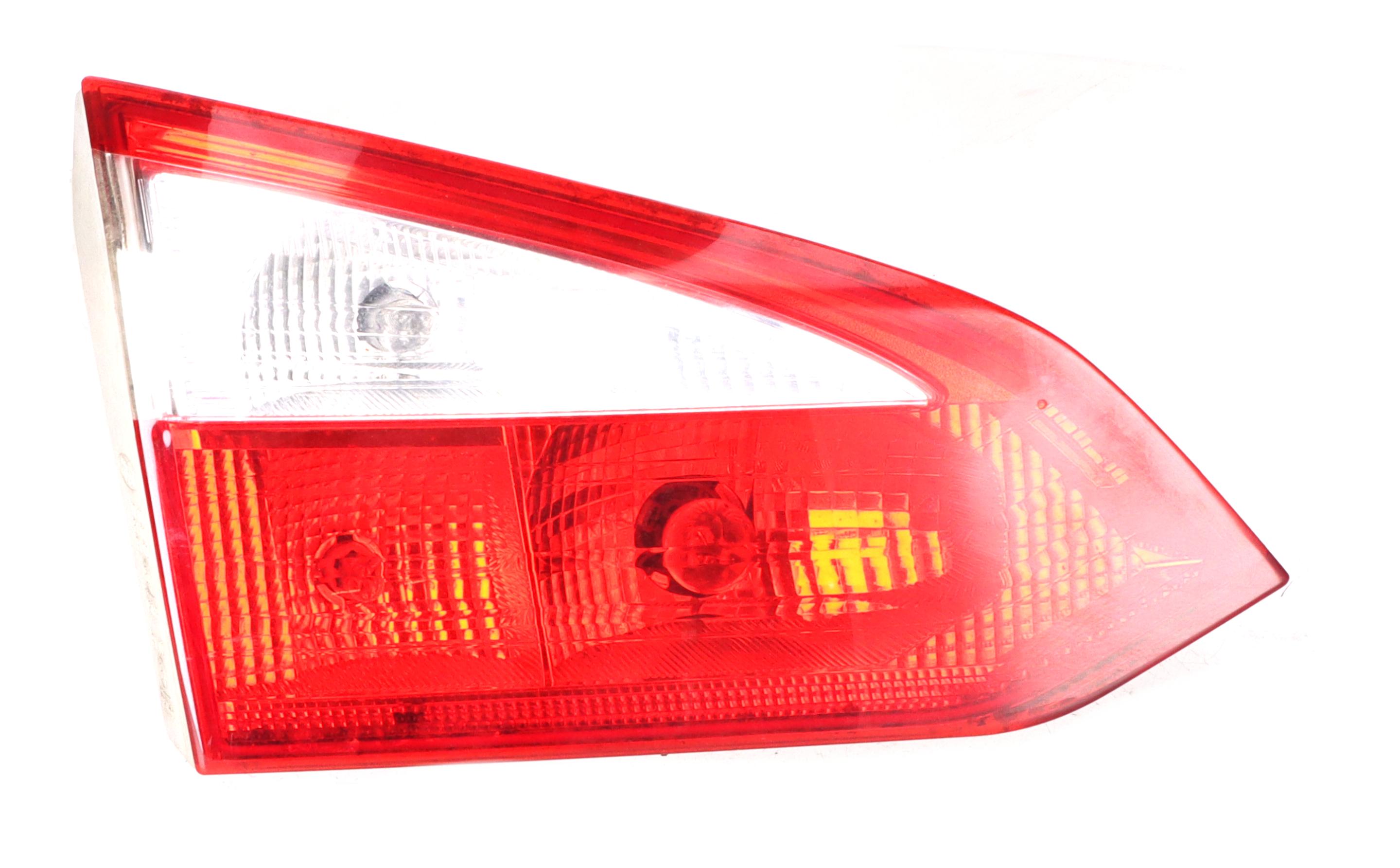 Rückleuchte innen links FORD Focus III Turnier (DYB) 1.0 EcoBoost  74 kW  101 PS (02.2012-> )