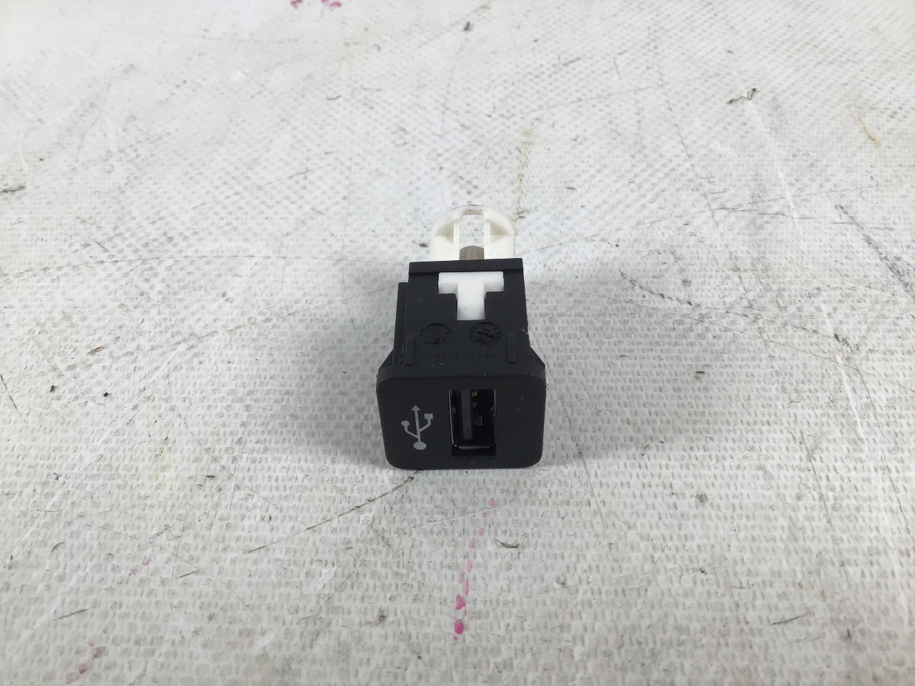 Media aansluiting TOYOTA Supra (DB) 3.0 GR  250 kW  340 PS (03.2019-> )