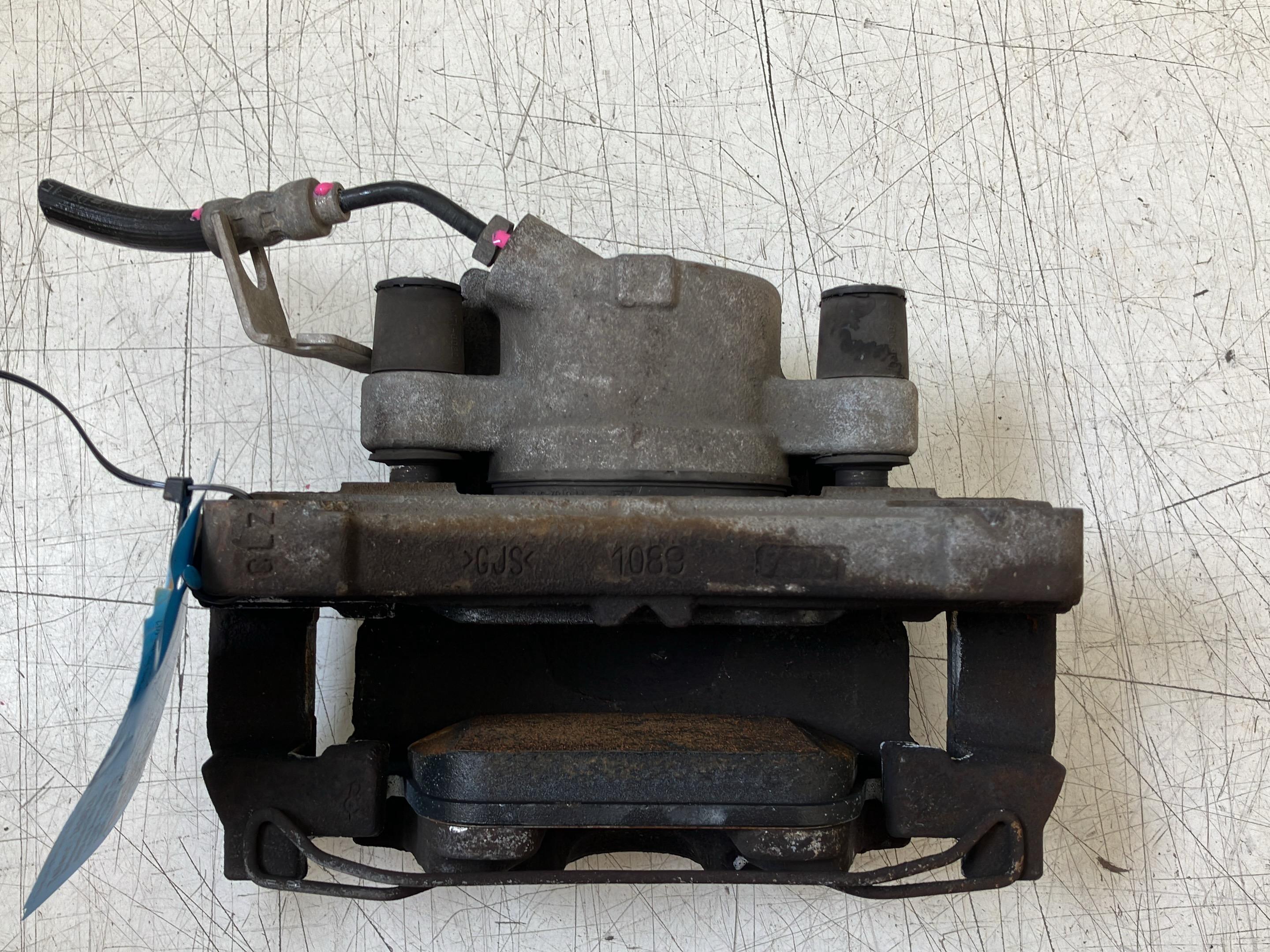 Bremssattel links hinten AUDI A4 Avant (8W, B9) 1.4 TFSI  110 kW  150 PS (02.2016-> )