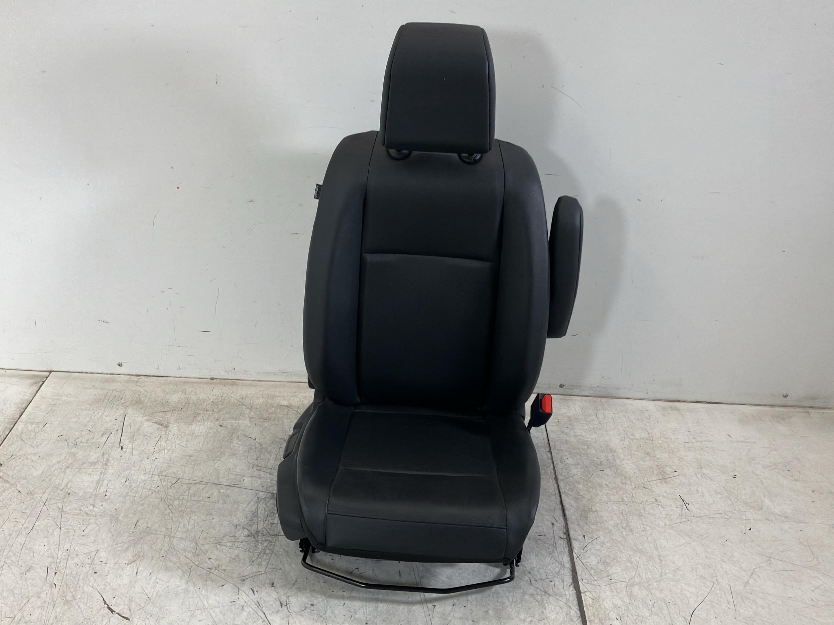 Seat right front PEUGEOT Expert III Kasten (V) E-Expert Hydrogen  100 kW  136 PS (10.2024-> )