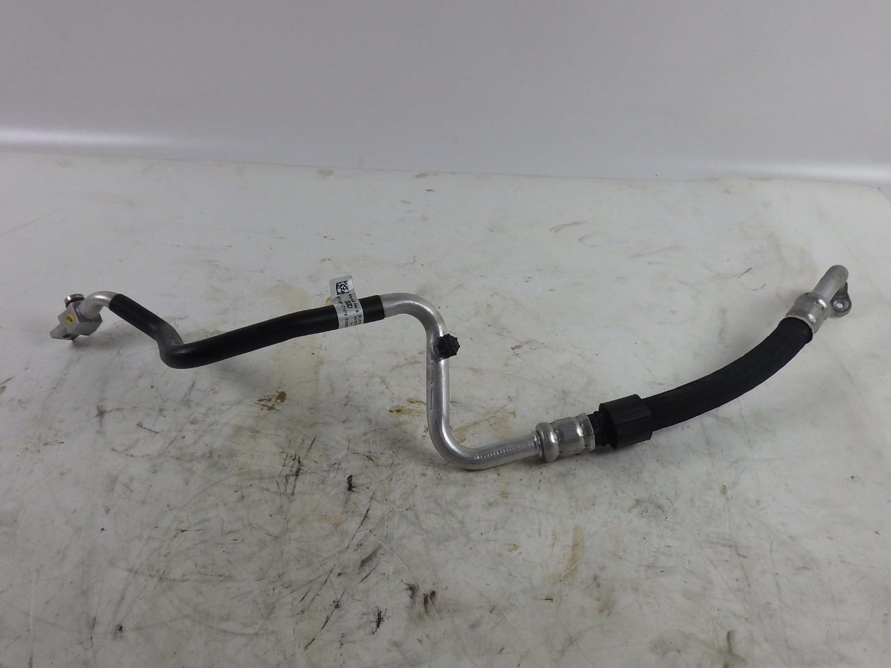 Conduite sous pression AUDI A8 (4N) 55 TFSI Mild Hybrid quattro  250 kW  340 PS (06.2017-> ) Conduite sous pression AUDI A8 (4N) 55 TFSI Mild Hybrid quattro  250 kW  340 PS (06.2017-> )