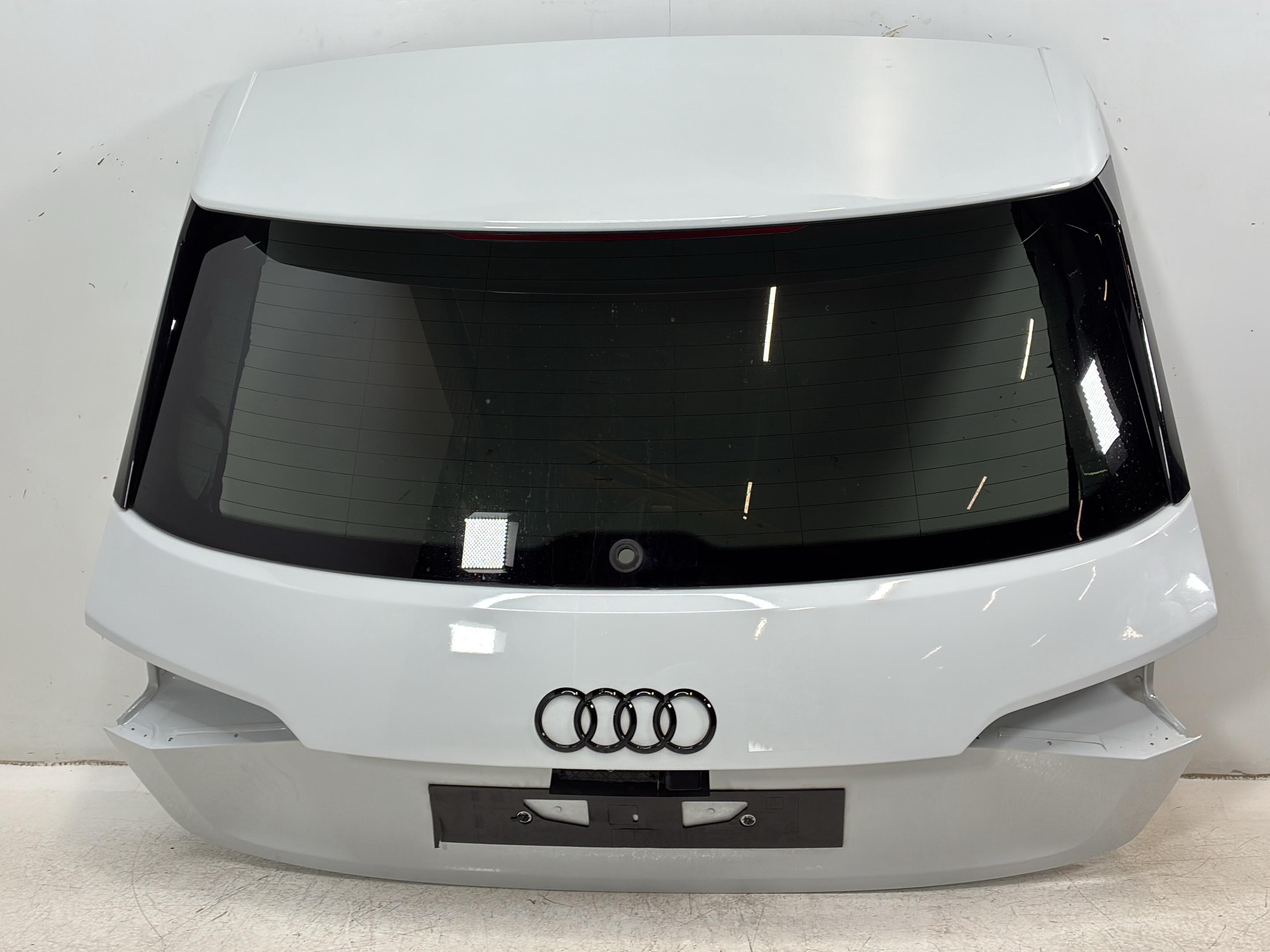 Tail gate AUDI e-tron (GEN) Electric quattro  300 kW  408 PS (09.2018-> )