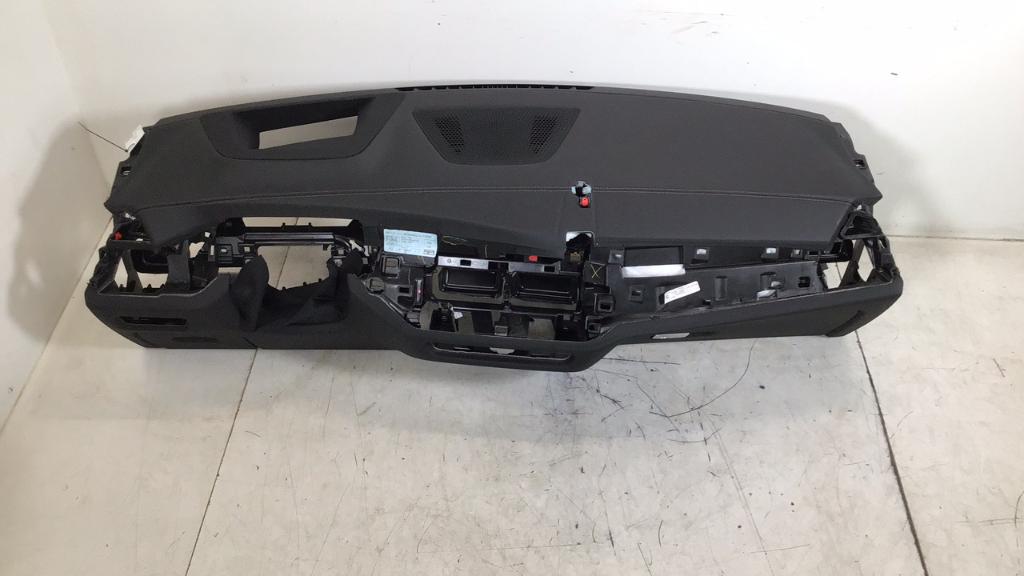 Dashboard BMW X5 (G05, F95) xDrive 30d Mild-Hybrid  210 kW  286 PS (08.2020-> )