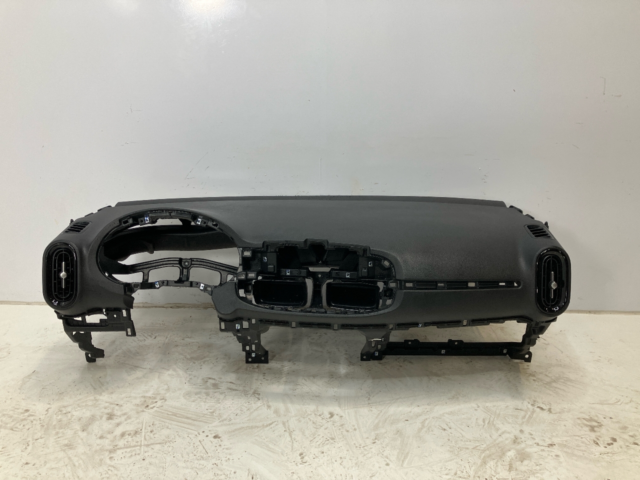 Car dashboard KIA Picanto 3 (JA) 1.0  49 kW  67 PS (03.2017-> )