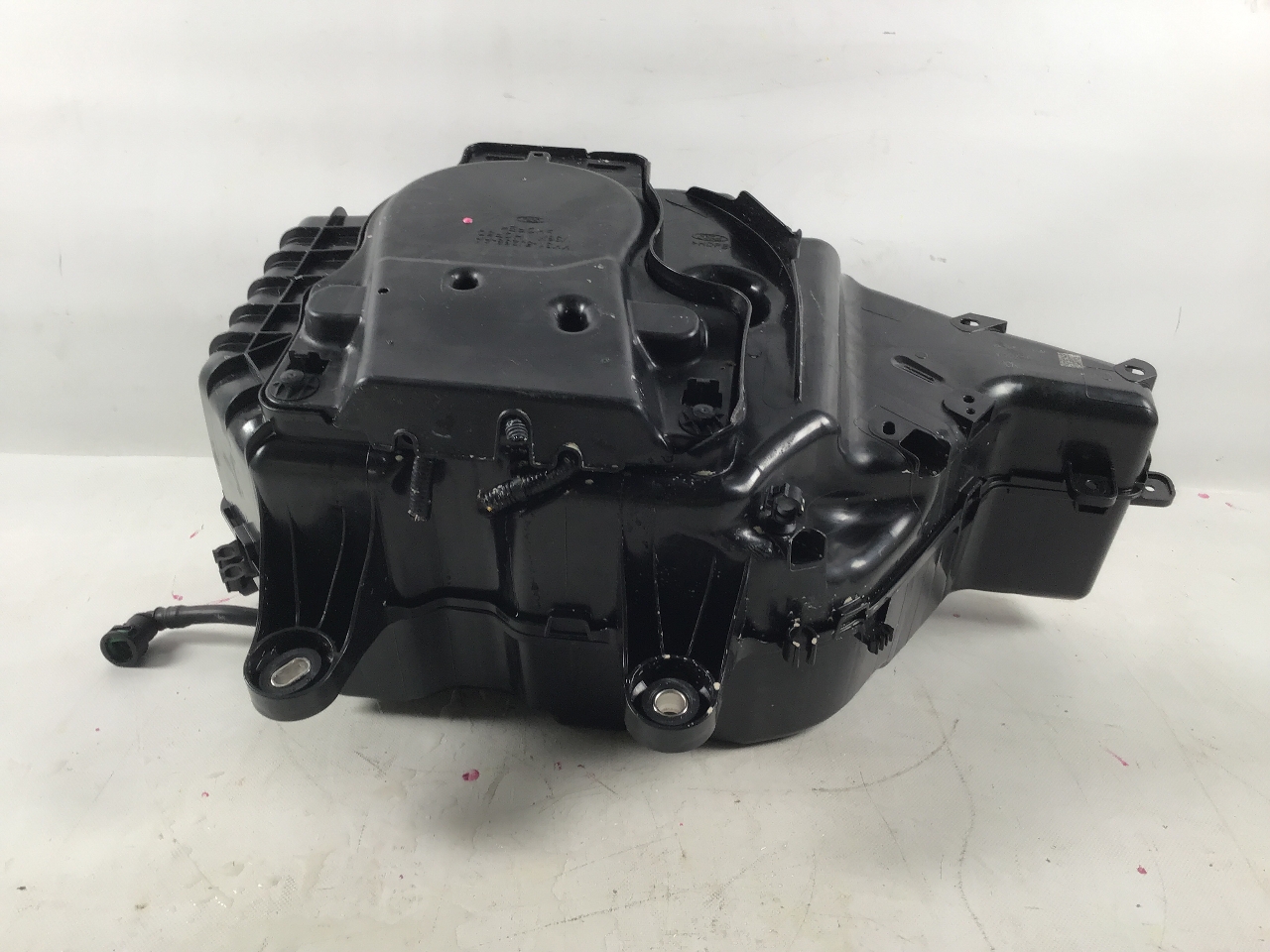 Tank AdBlue FORD Transit V363 Pritsche/Fahrgestell (FED, FFD) 2.0 TDCi  125 kW  170 PS (03.2016-> ) Tank AdBlue FORD Transit V363 Pritsche/Fahrgestell (FED, FFD) 2.0 TDCi  125 kW  170 PS (03.2016-> )