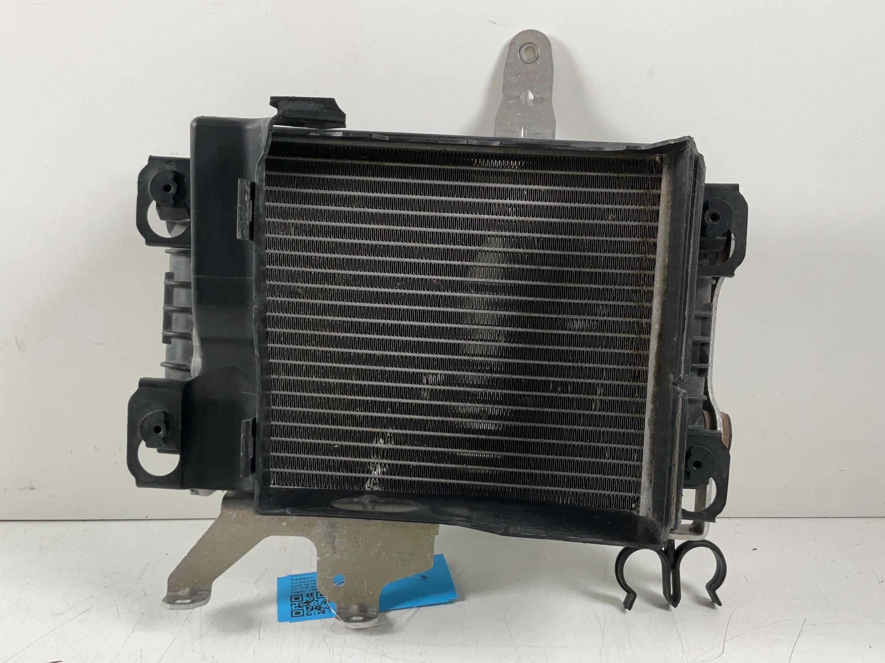 Additional cooler AUDI A8 (4H) 4.0 TFSI quattro  320 kW  435 PS (10.2013-12.2015)