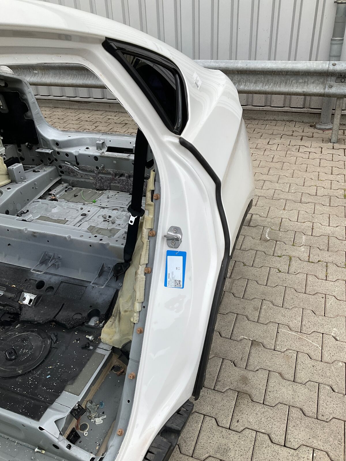 Zijwand / Paneel  links achter BMW X6 (F16, F86) M 50d  280 kW  381 PS (08.2014-05.2019)