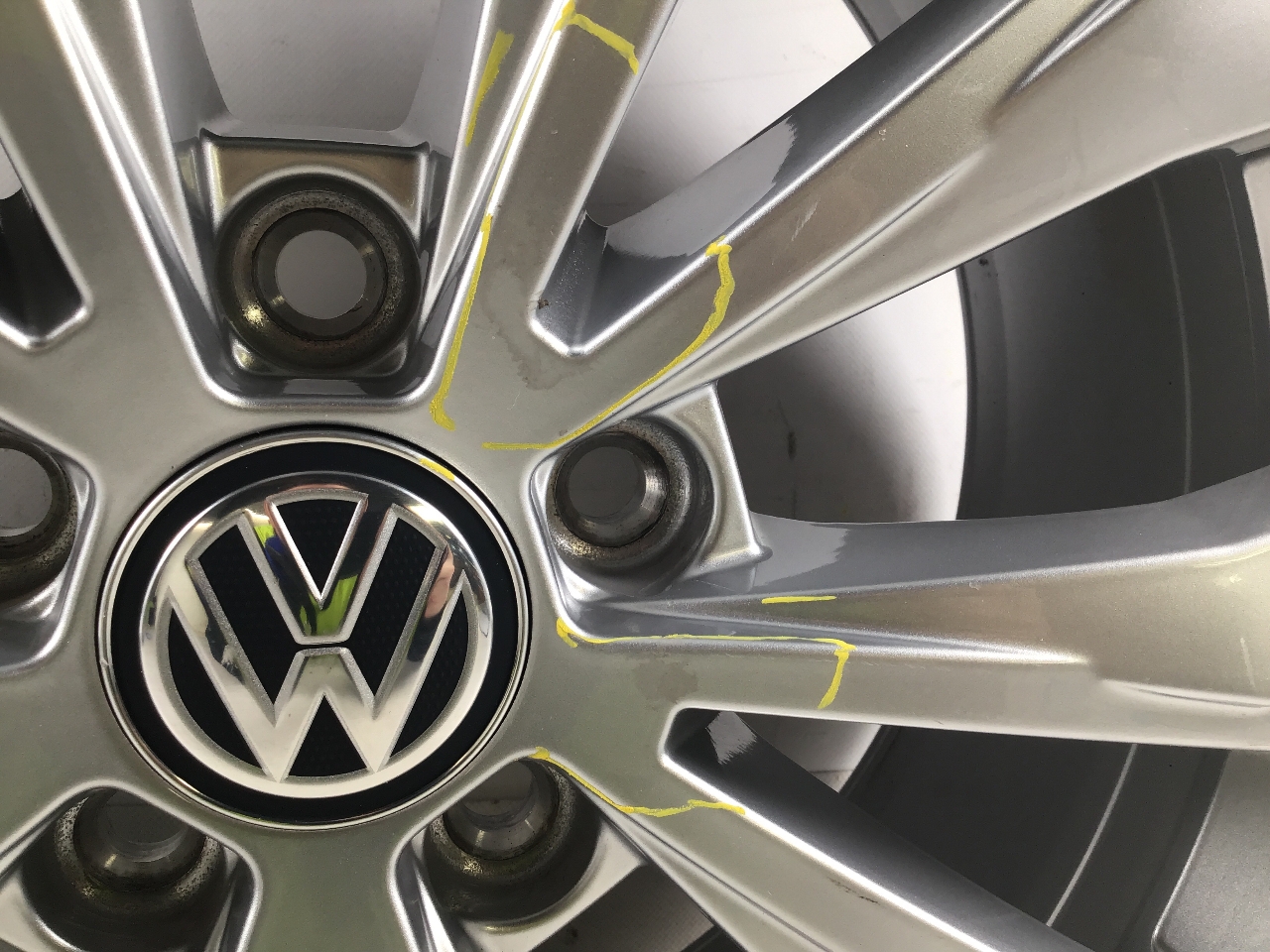 Rim light Alloy VW Tiguan II (AD) 1.4 eHybrid  110 kW  150 PS (11.2020-> )